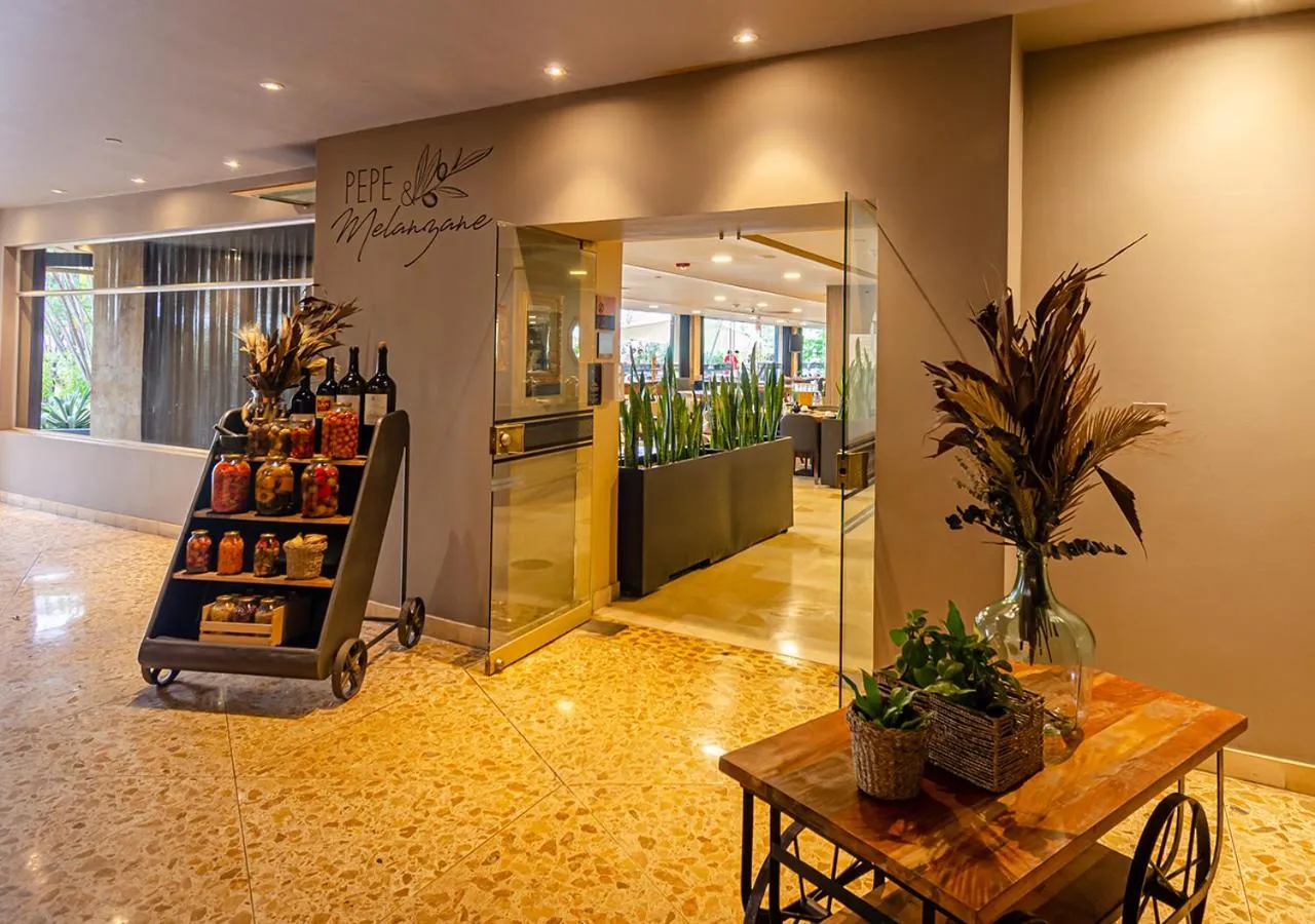 Restaurant/places to eat in InterContinental Medellin - Movich by IHG