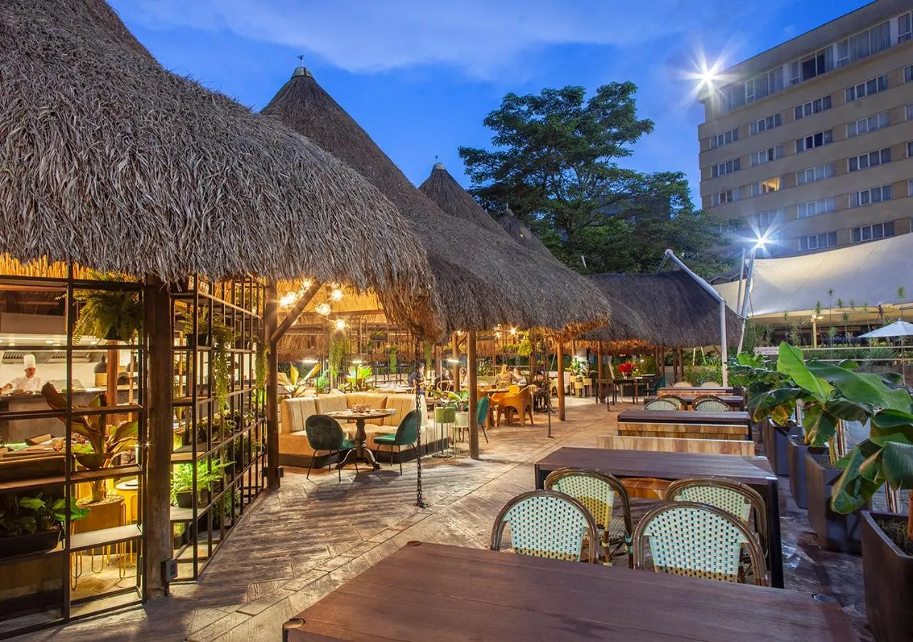 Restaurant/places to eat in InterContinental Medellin - Movich by IHG