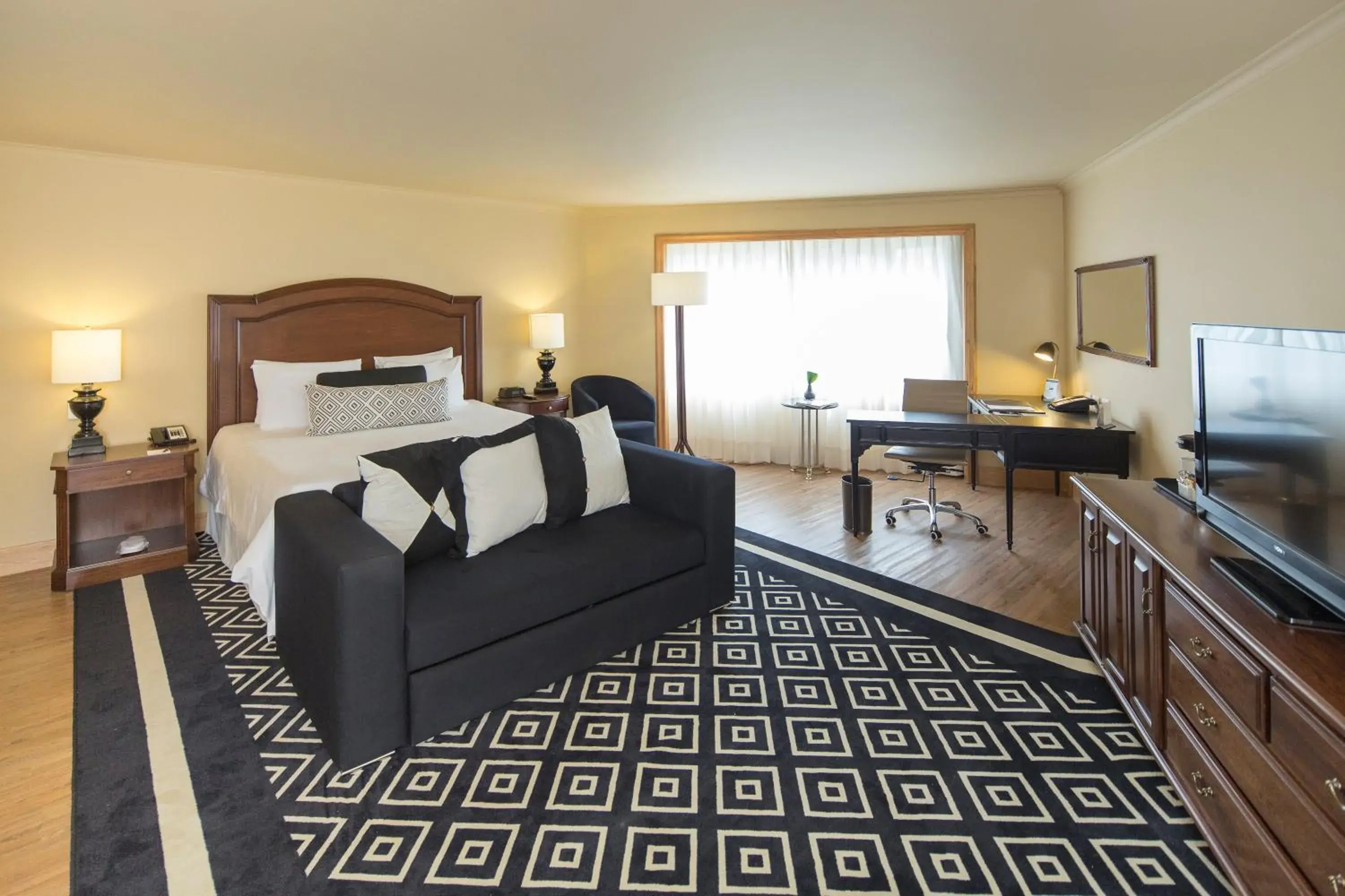 King Room with Wheelchair Accessibility in InterContinental Medellin - Movich by IHG King Room with Wheelchair Accessibility in InterContinental Medellin - Movich by IHG