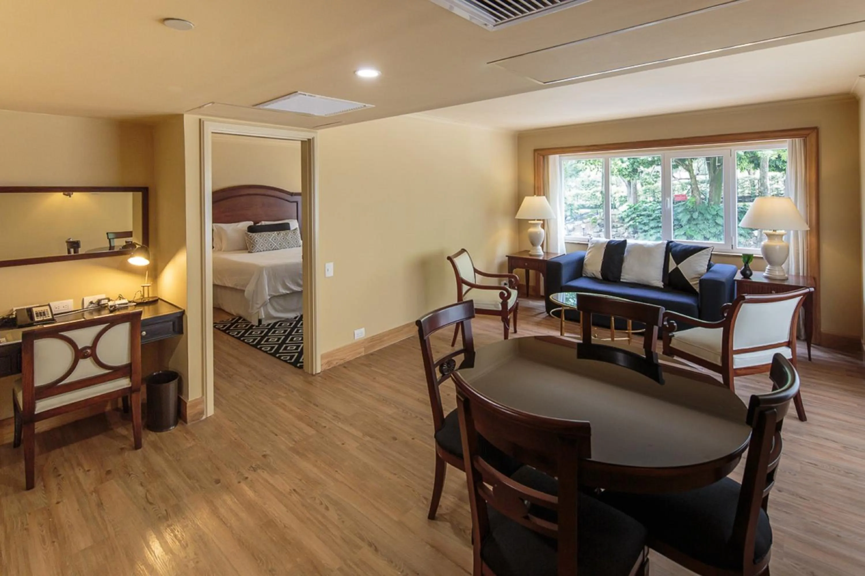 Photo of the whole room in InterContinental Medellin - Movich by IHG