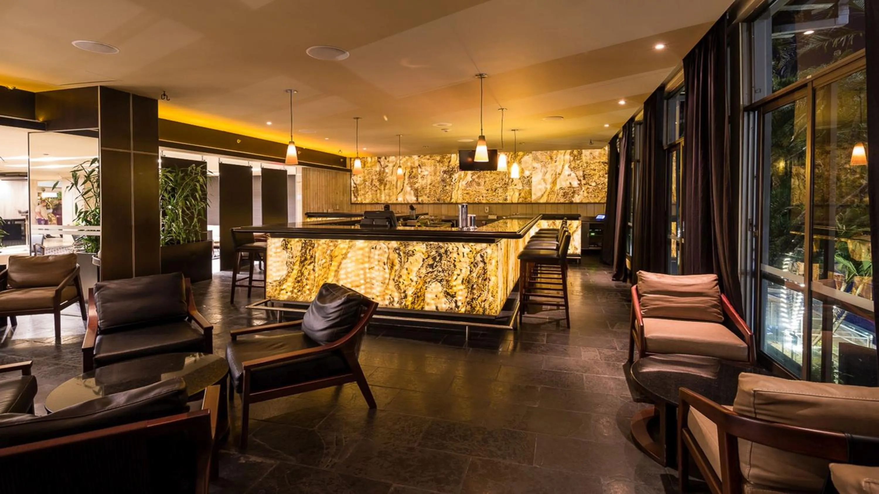 Lounge or bar in InterContinental Medellin - Movich by IHG