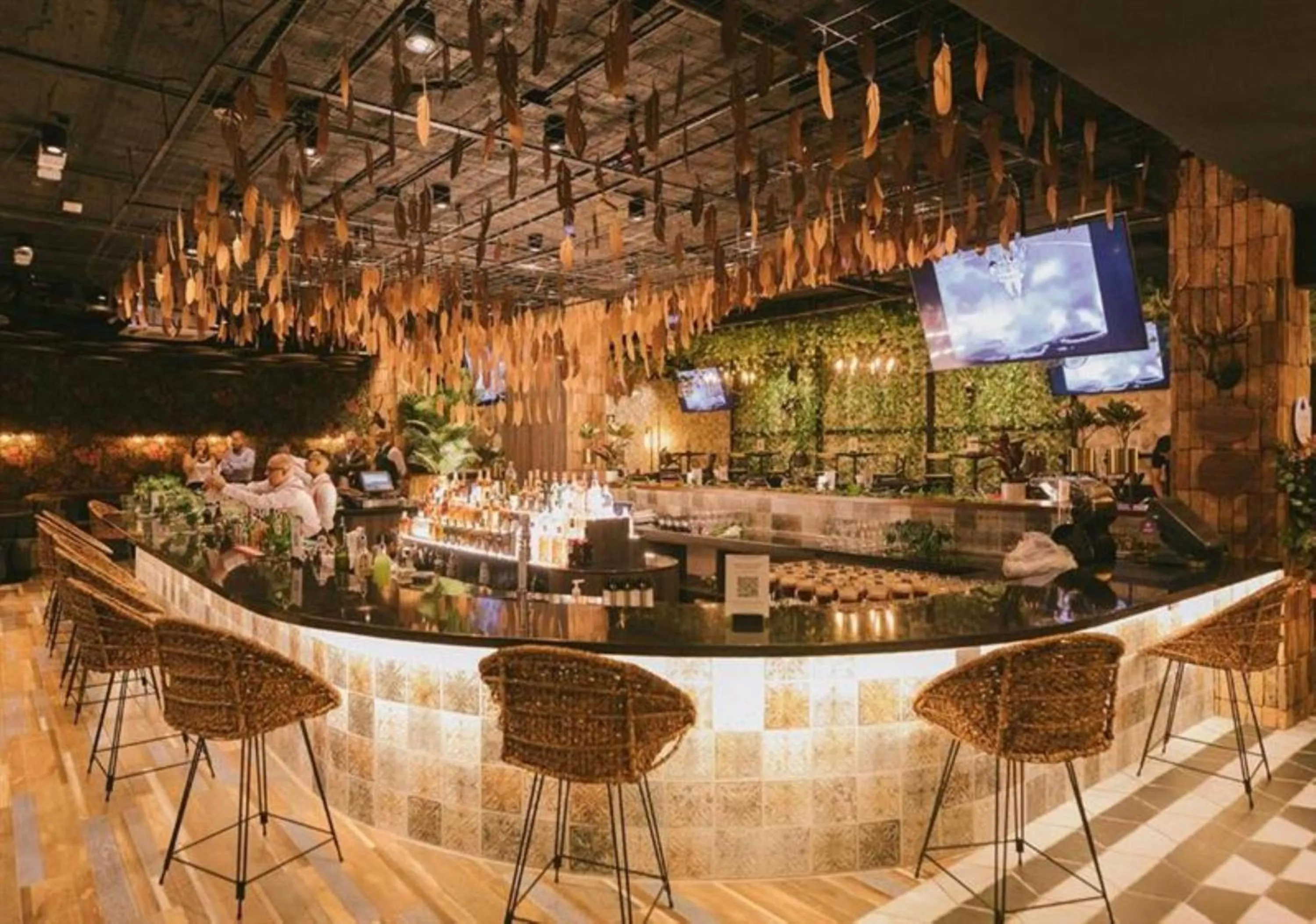 Lounge or bar in InterContinental Medellin - Movich by IHG