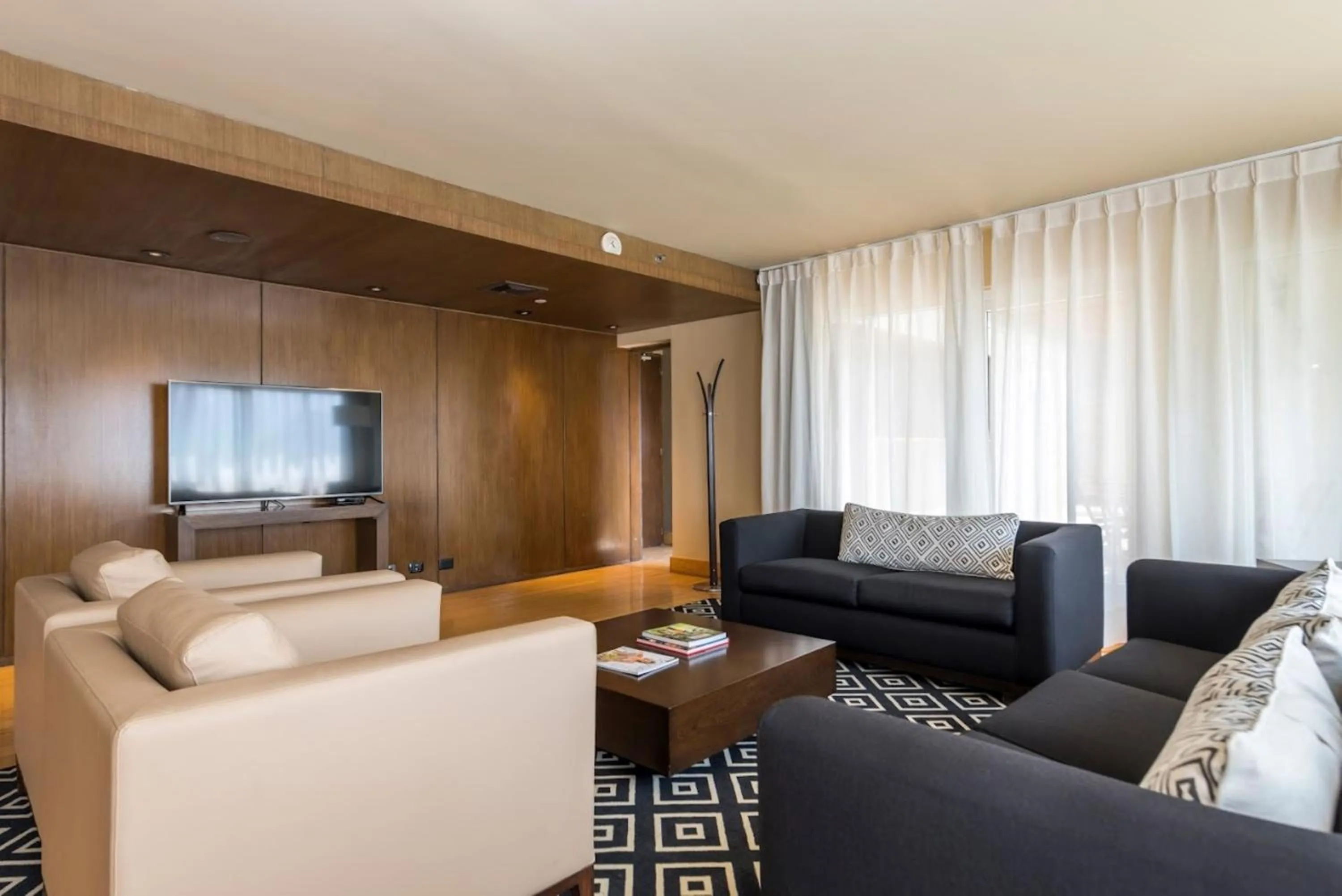 Photo of the whole room in InterContinental Medellin - Movich by IHG