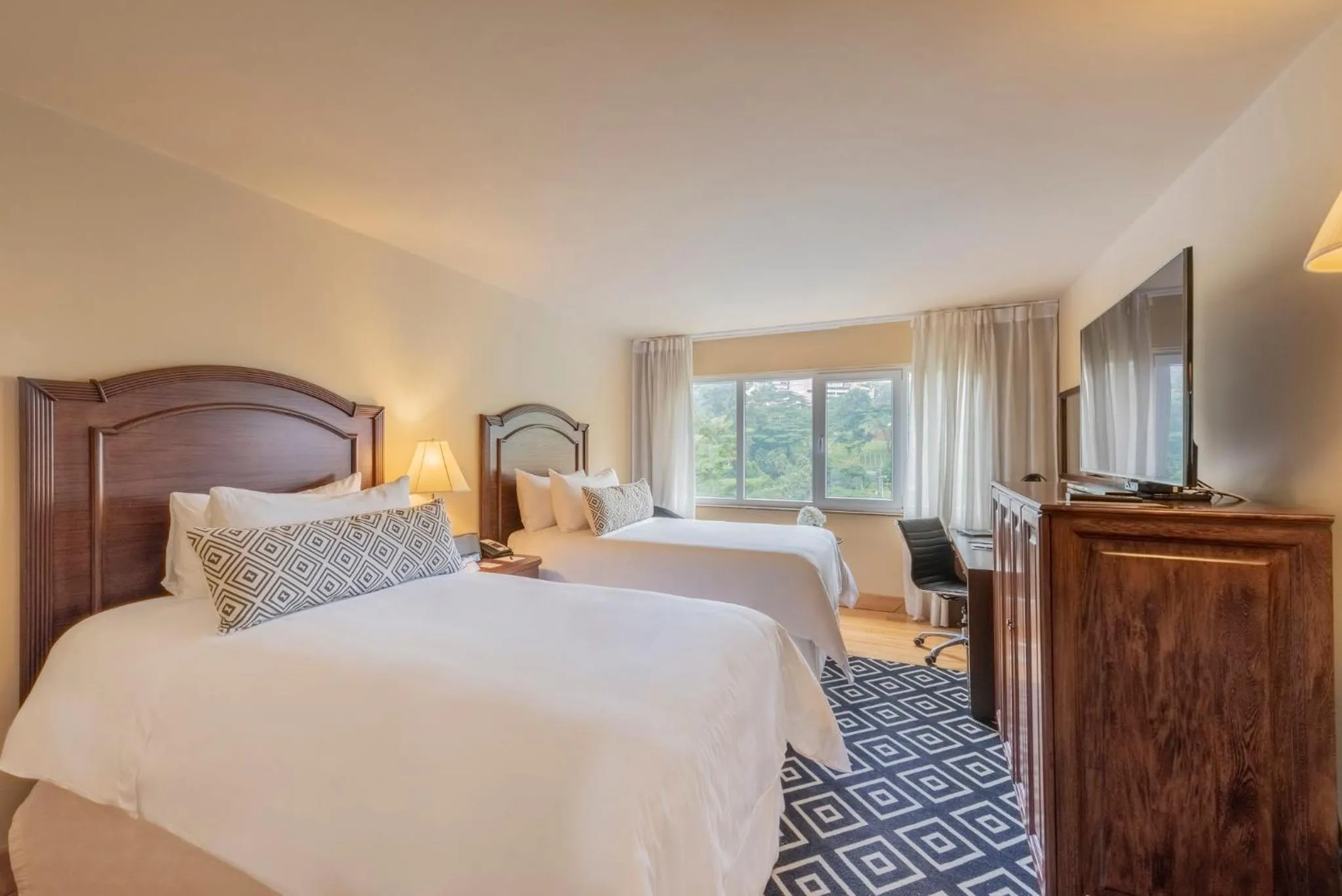 Photo of the whole room, Bed in InterContinental Medellin - Movich by IHG