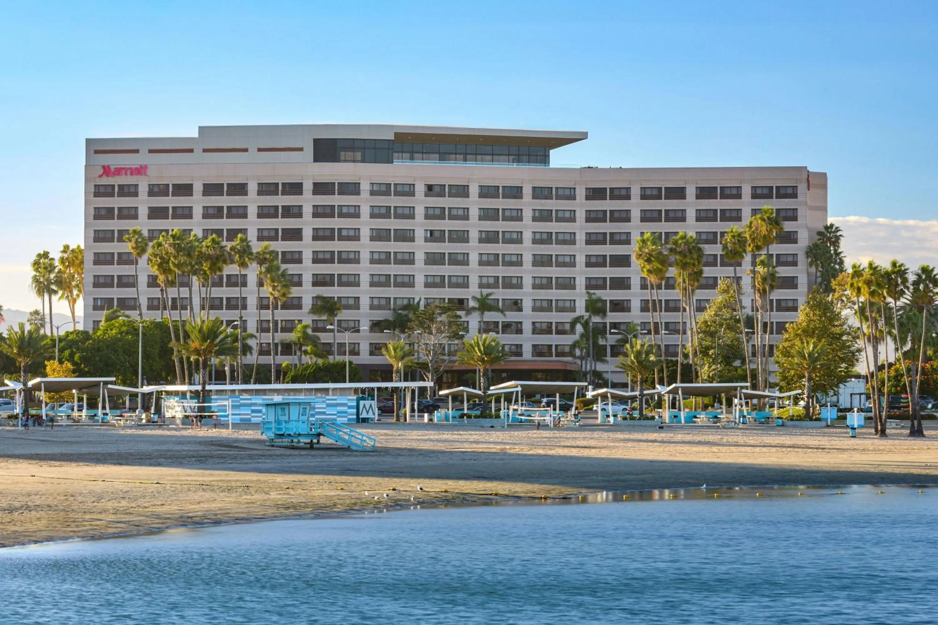 Property building in Marina del Rey Marriott