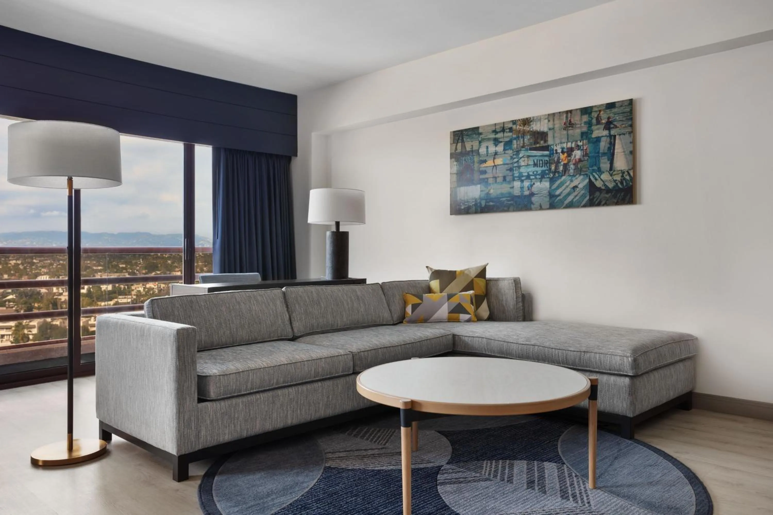 Living room in Marina del Rey Marriott