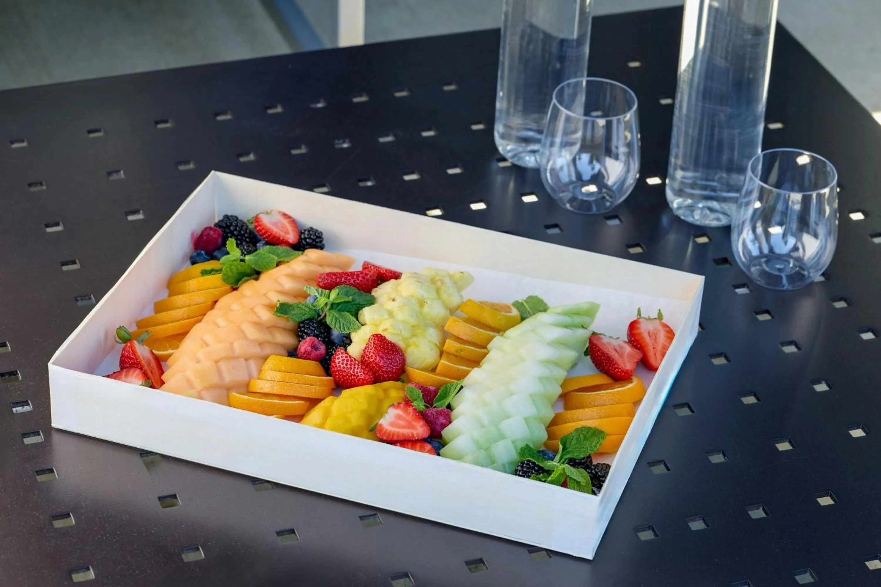 Swimming pool in Marina del Rey Marriott