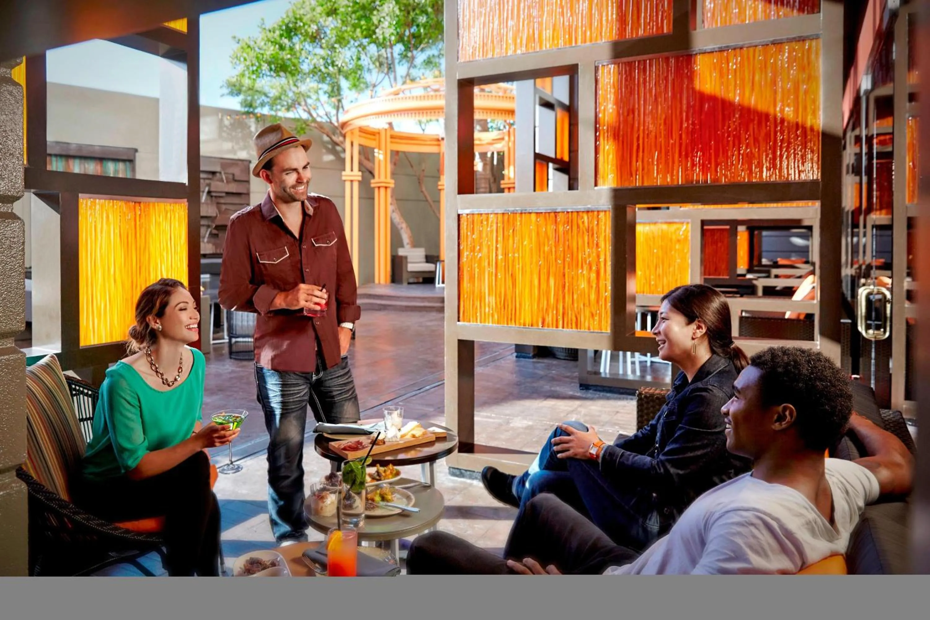 Lounge or bar in Marina del Rey Marriott