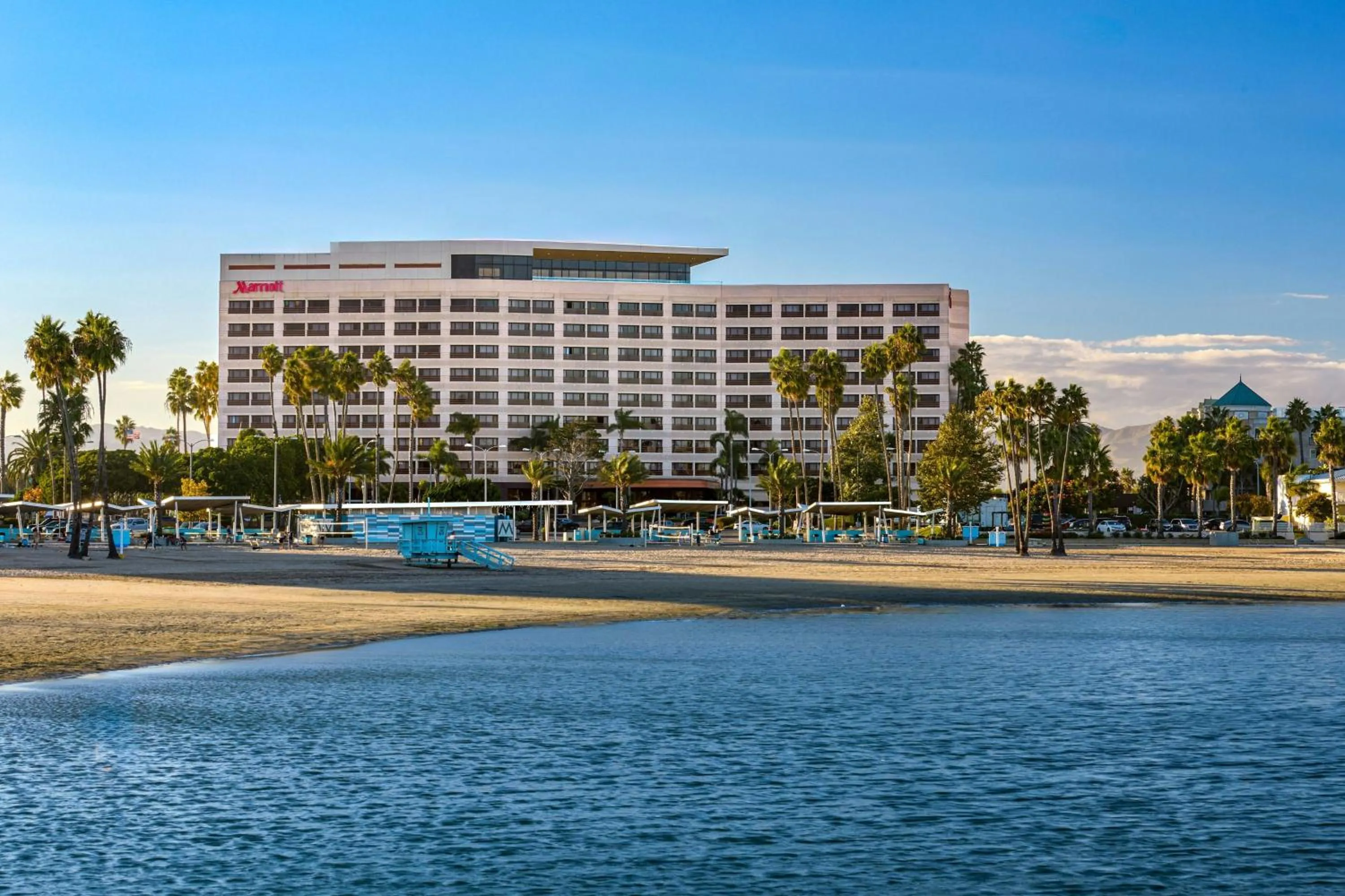 Property building in Marina del Rey Marriott