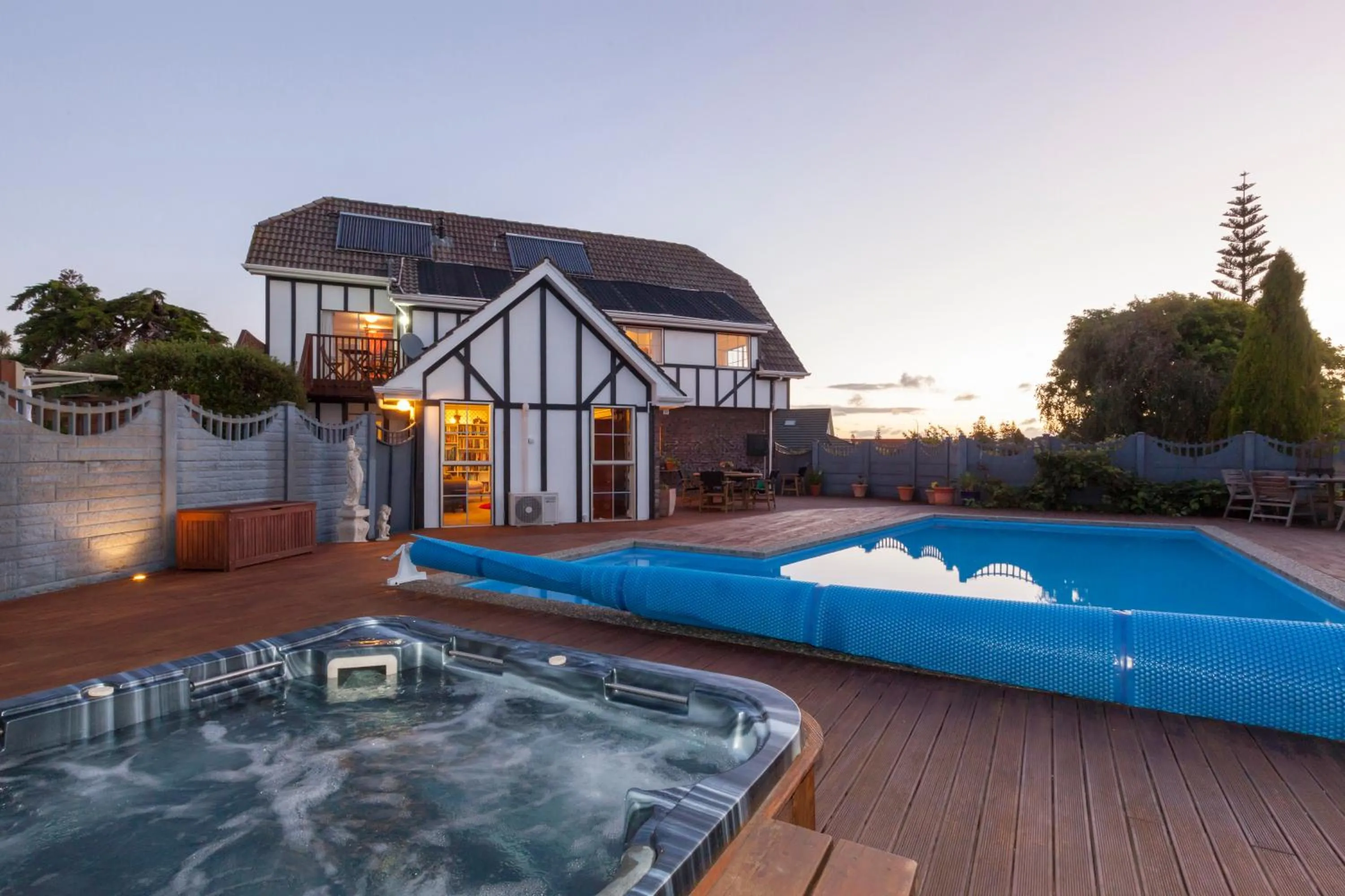 Swimming pool in Tudor Manor Bed & Breakfast