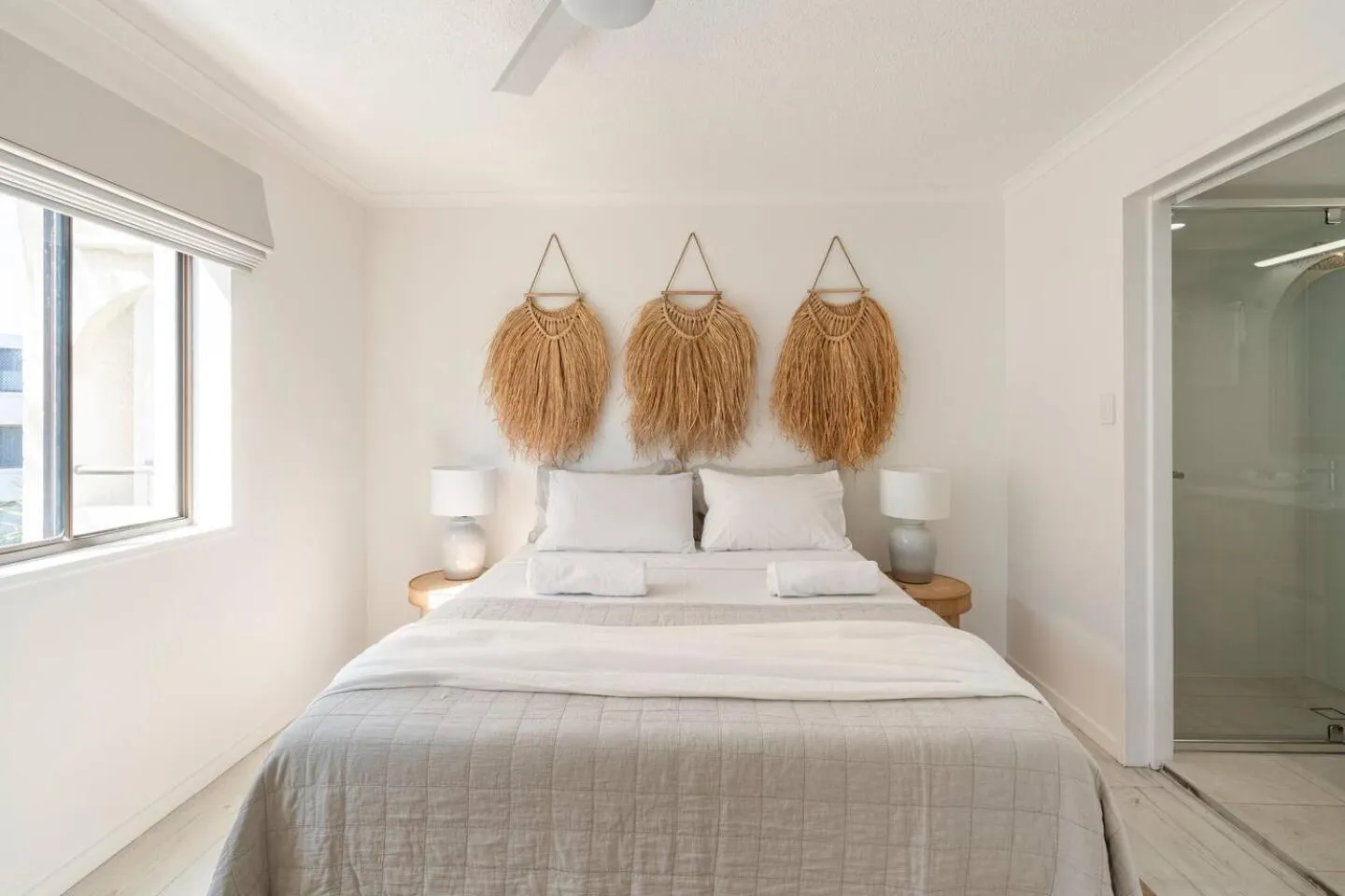 Bed in Kalua Holiday Apartments