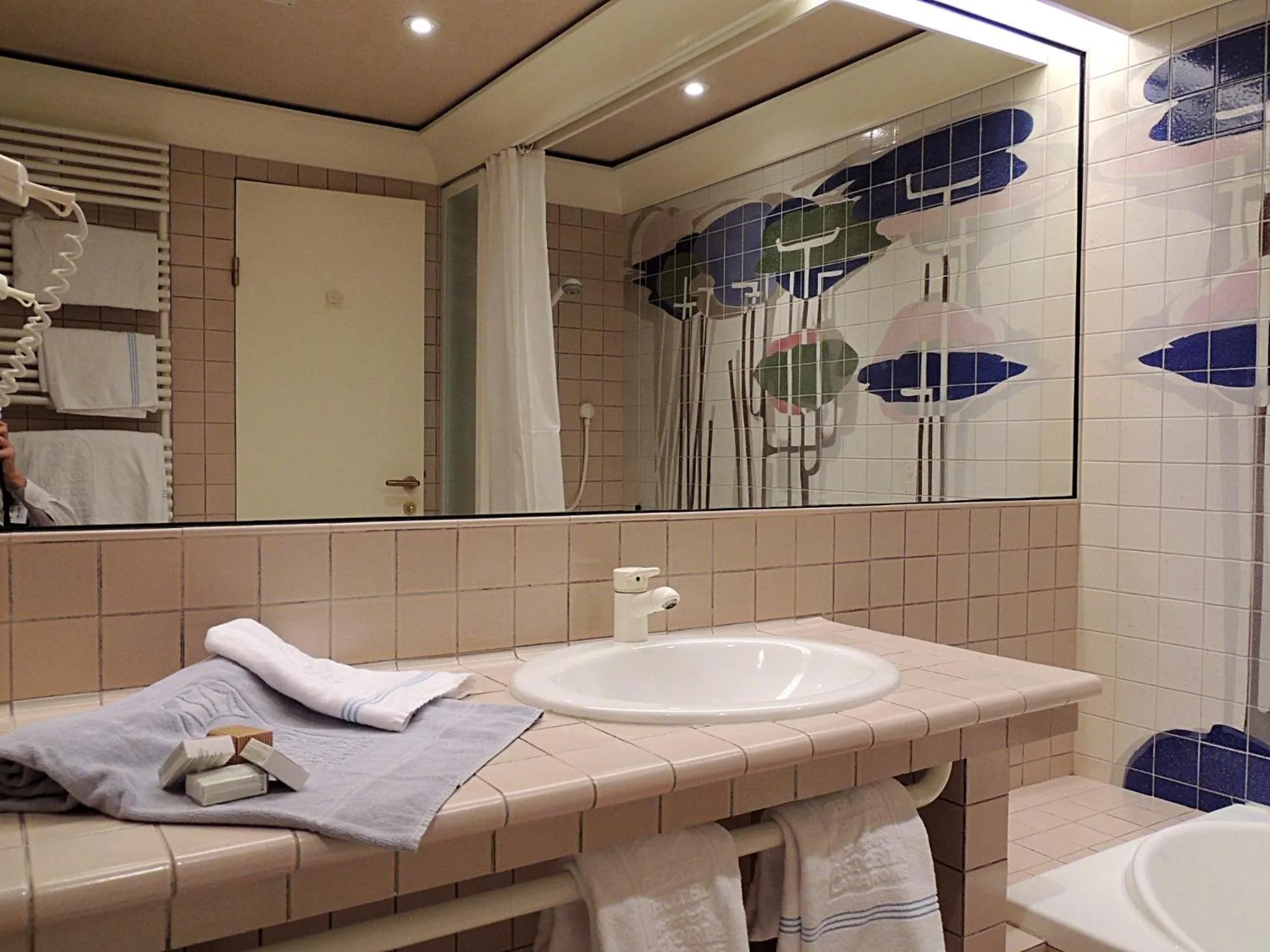 Bathroom in Grand Hotel Astoria