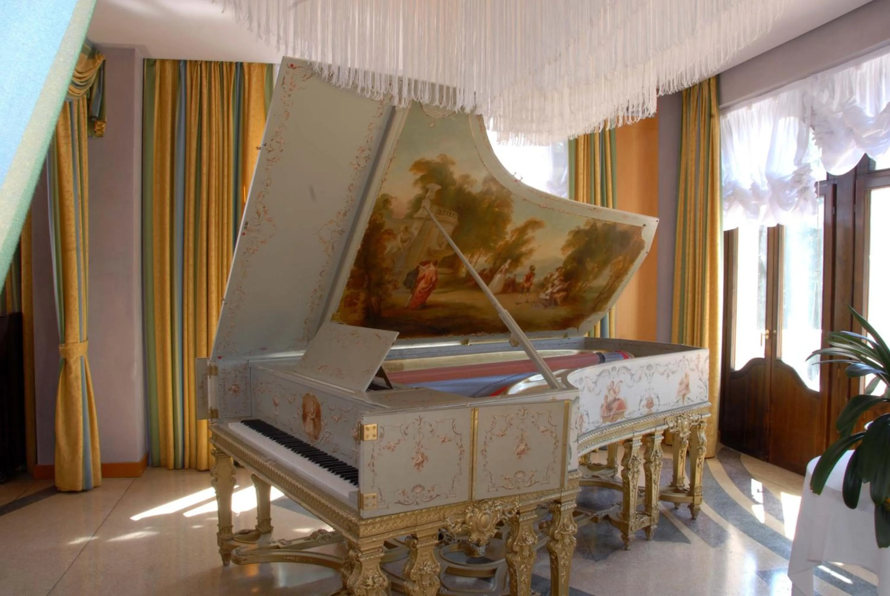 Decorative detail in Grand Hotel Astoria