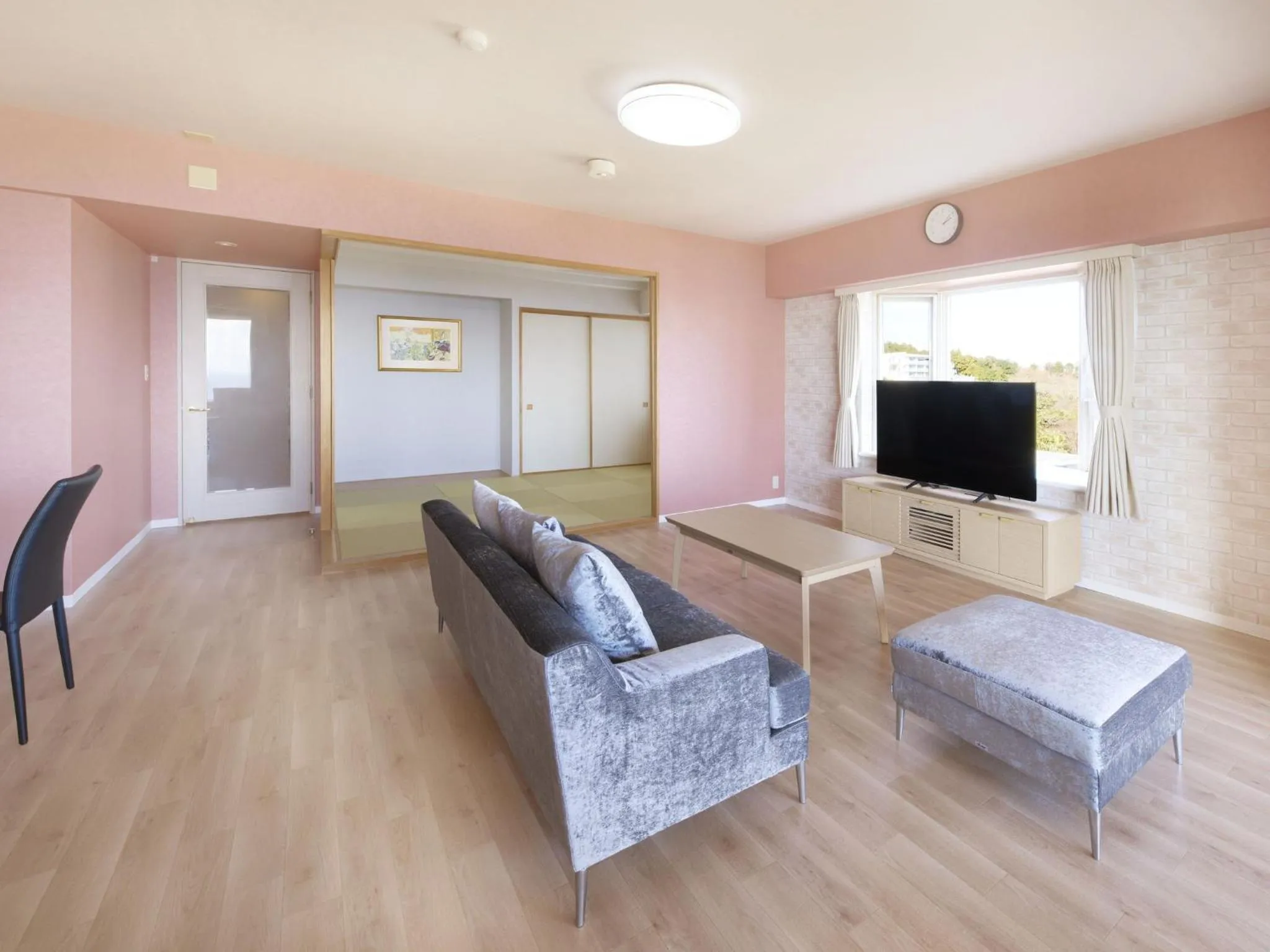 TV and multimedia in Hotel Village Izukogen