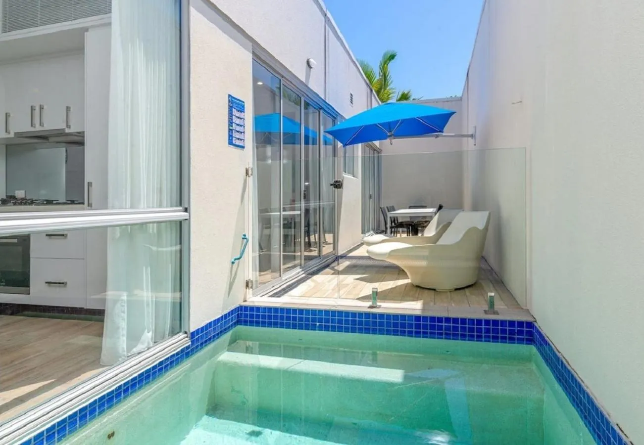 Inner courtyard view in Pool Resort Port Douglas