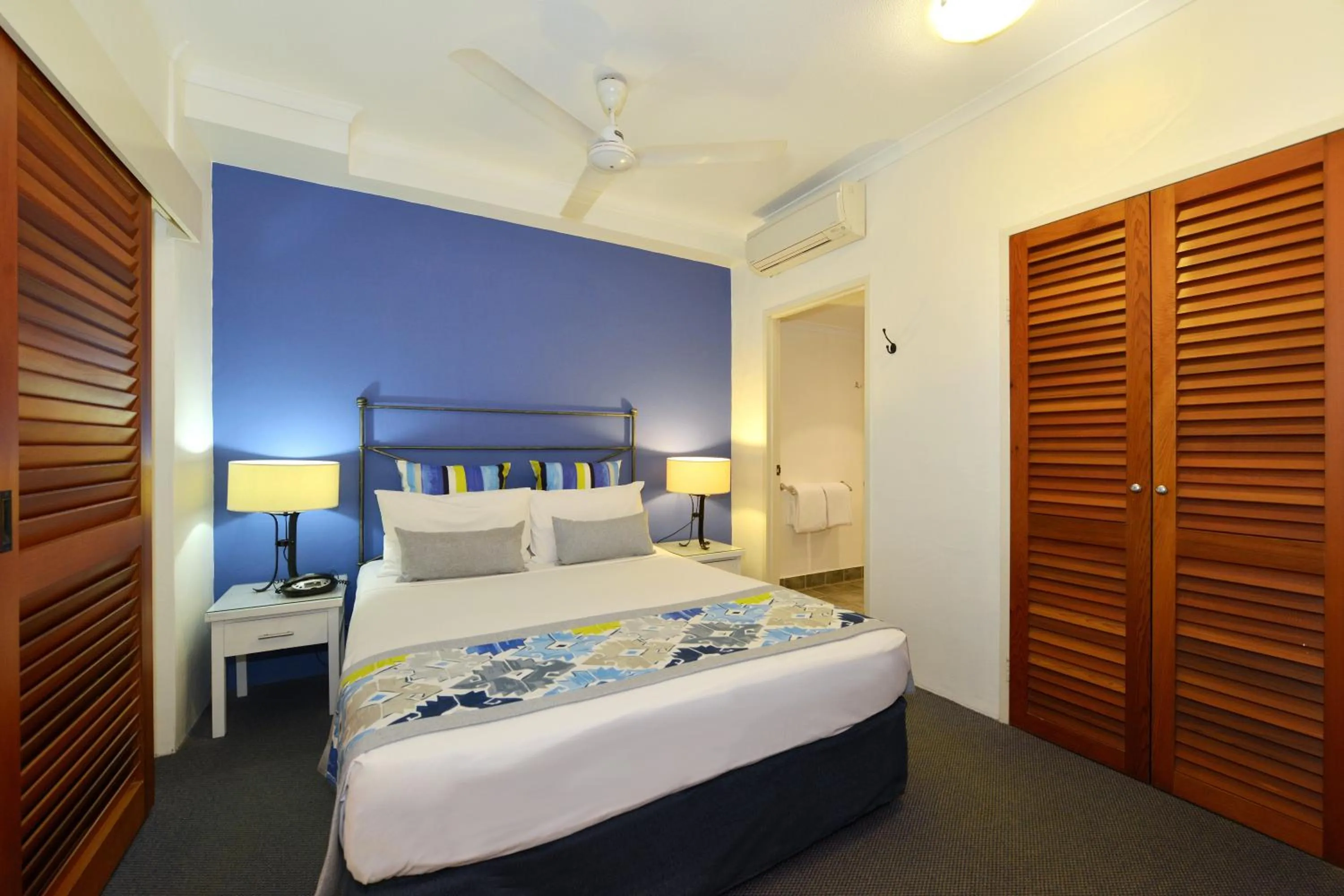 Bed in Reef Club Resort
