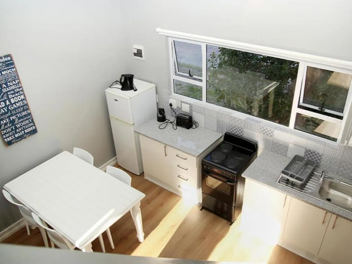 Dining area in Seals Backpackers