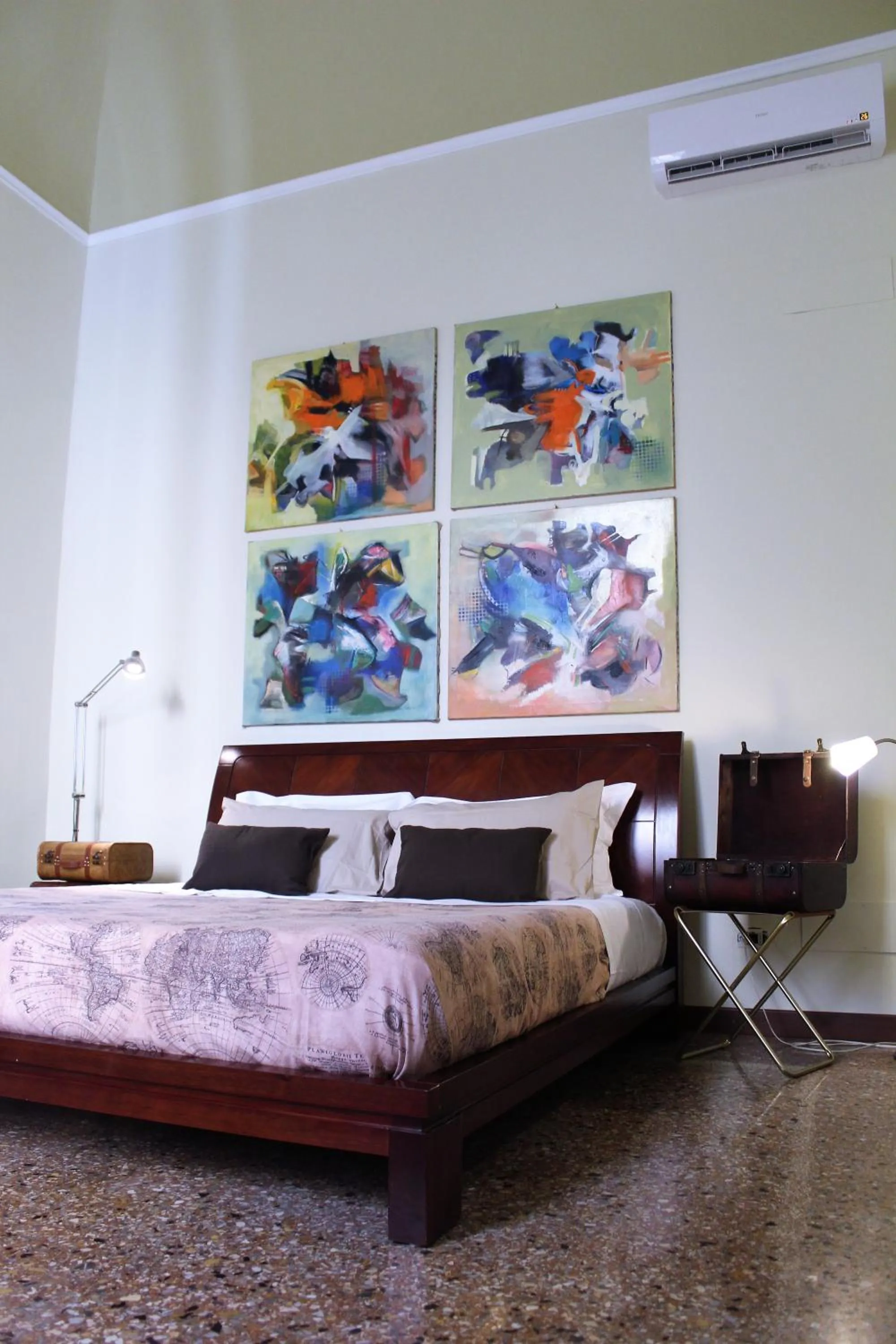 Bed in Rooms H Ercolani