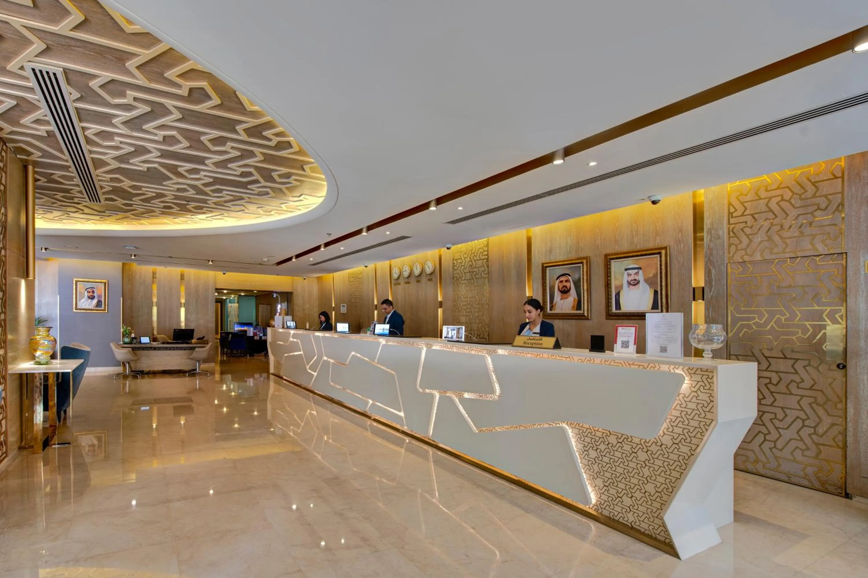 Lobby or reception in Two Seasons Hotel & Apartments