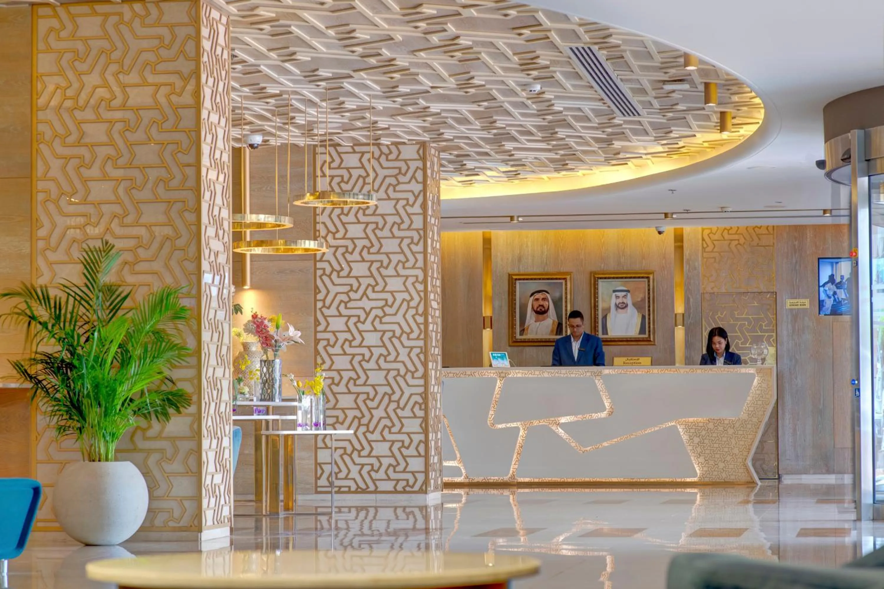 Lobby or reception in Two Seasons Hotel & Apartments