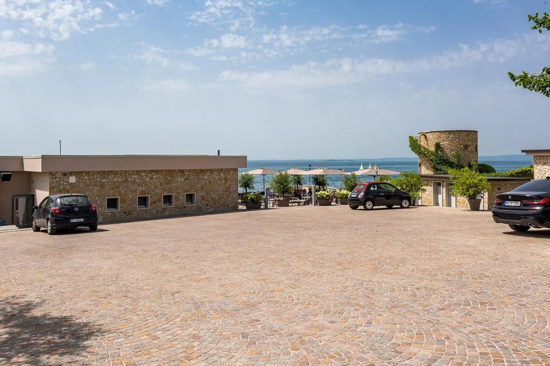 Lake view in Hotel Du Parc