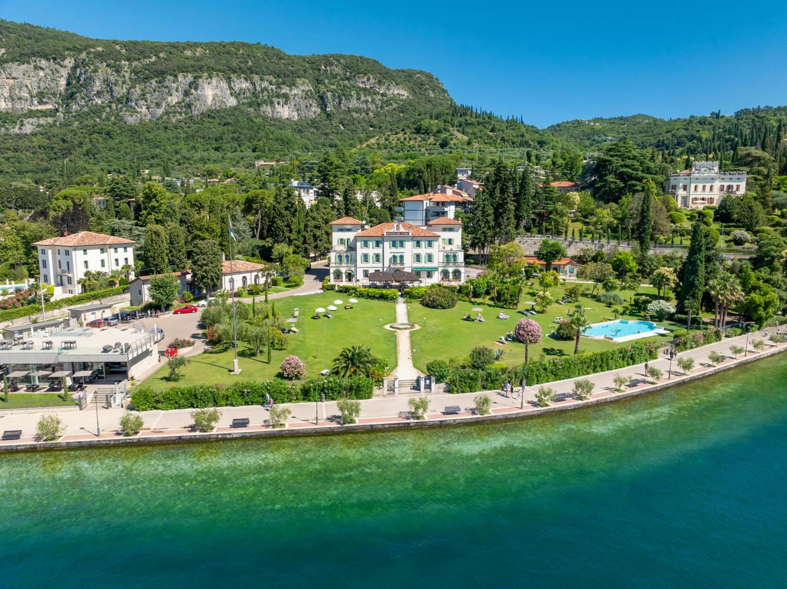 Property building in Hotel Du Parc