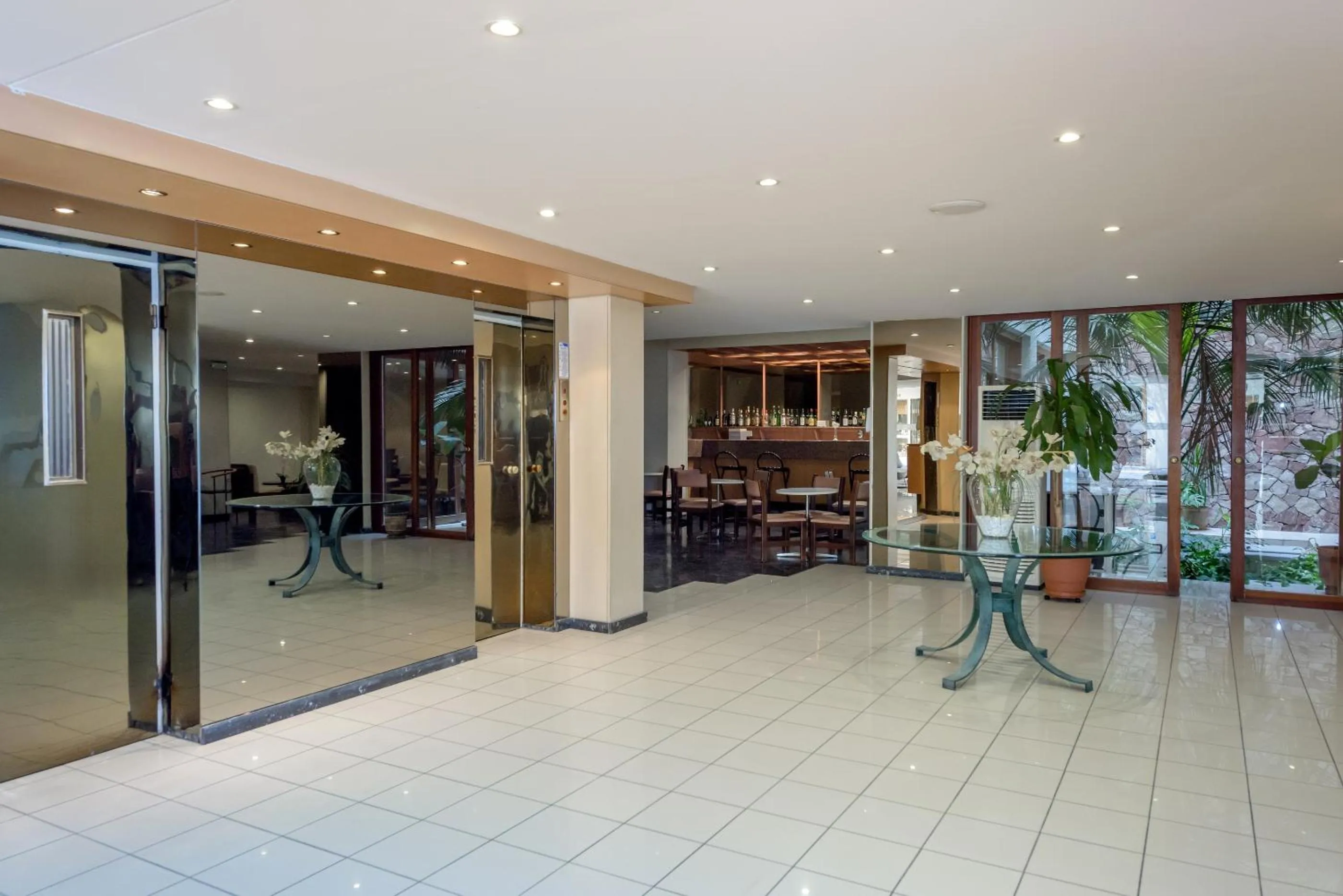 Facade/entrance in El Greco Hotel