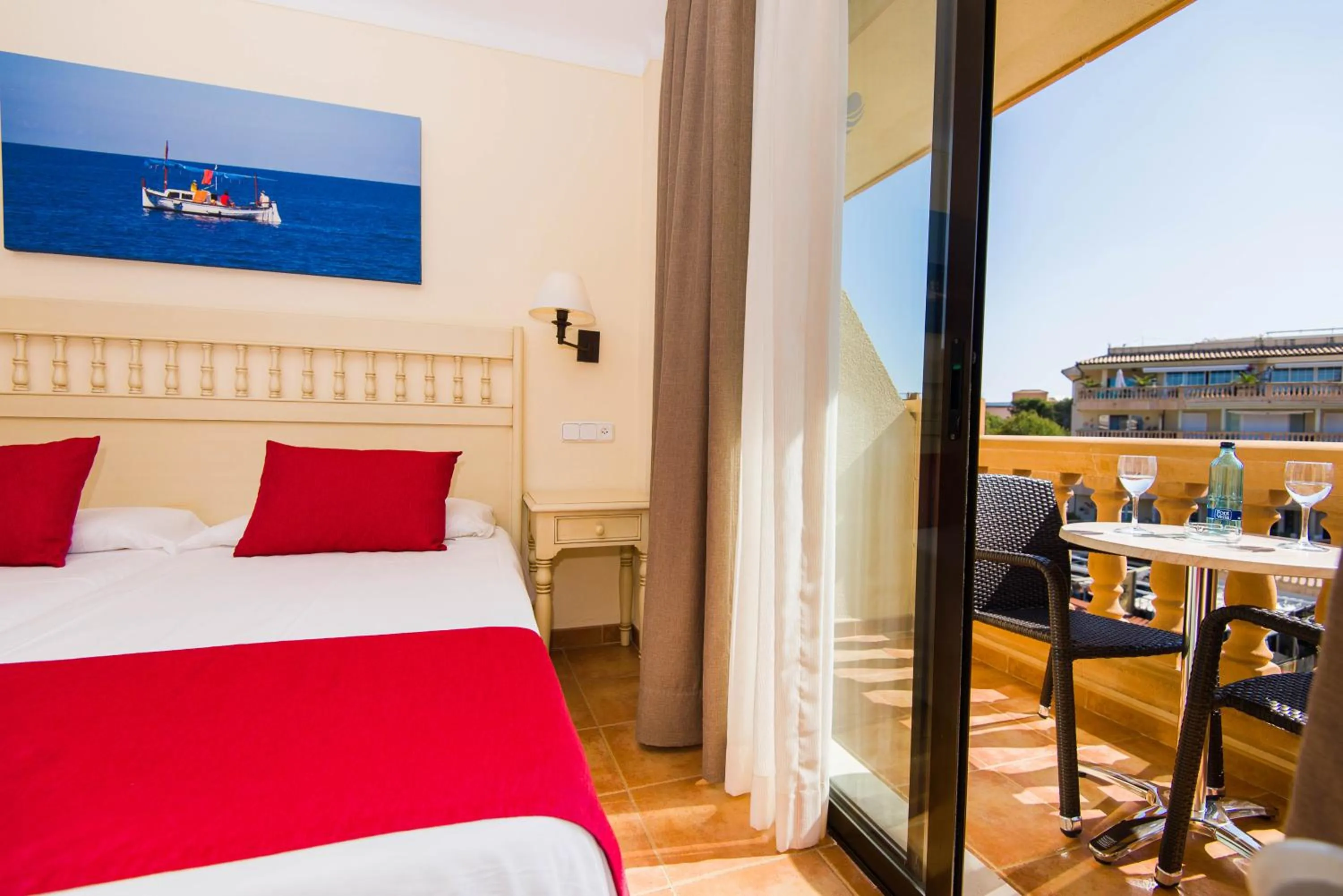 Bed in Bell Port Hotel