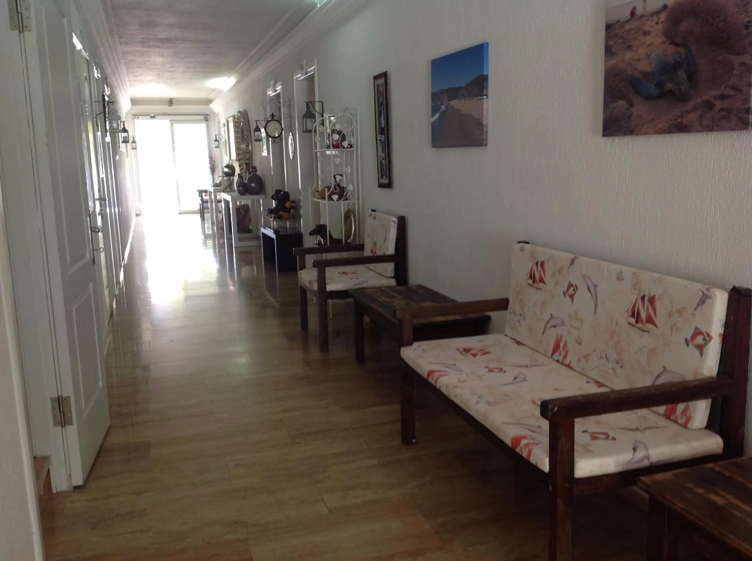 Facade/entrance in Berg Hotel