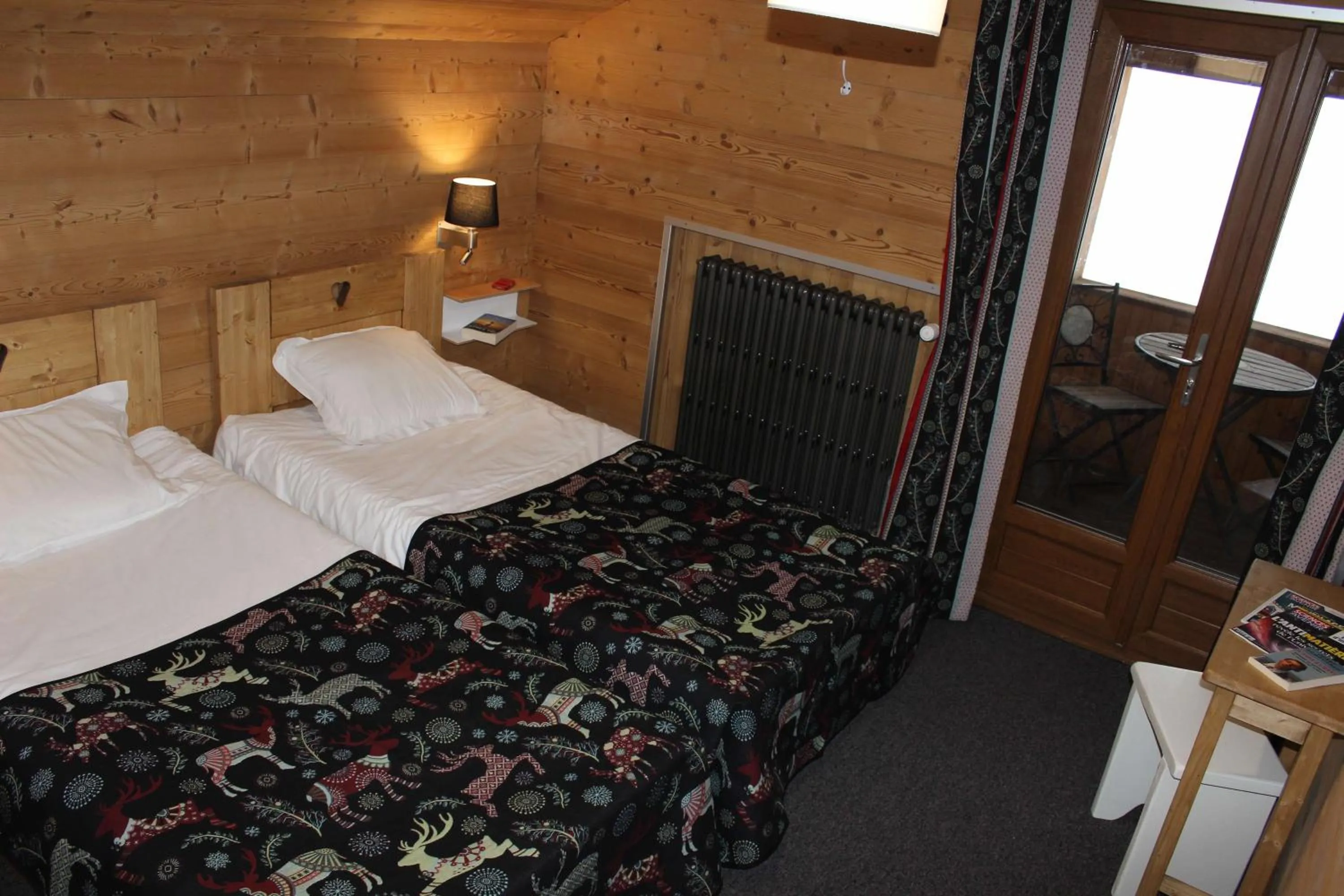 Bedroom, Bed in Hôtel Restaurant U'Fredy