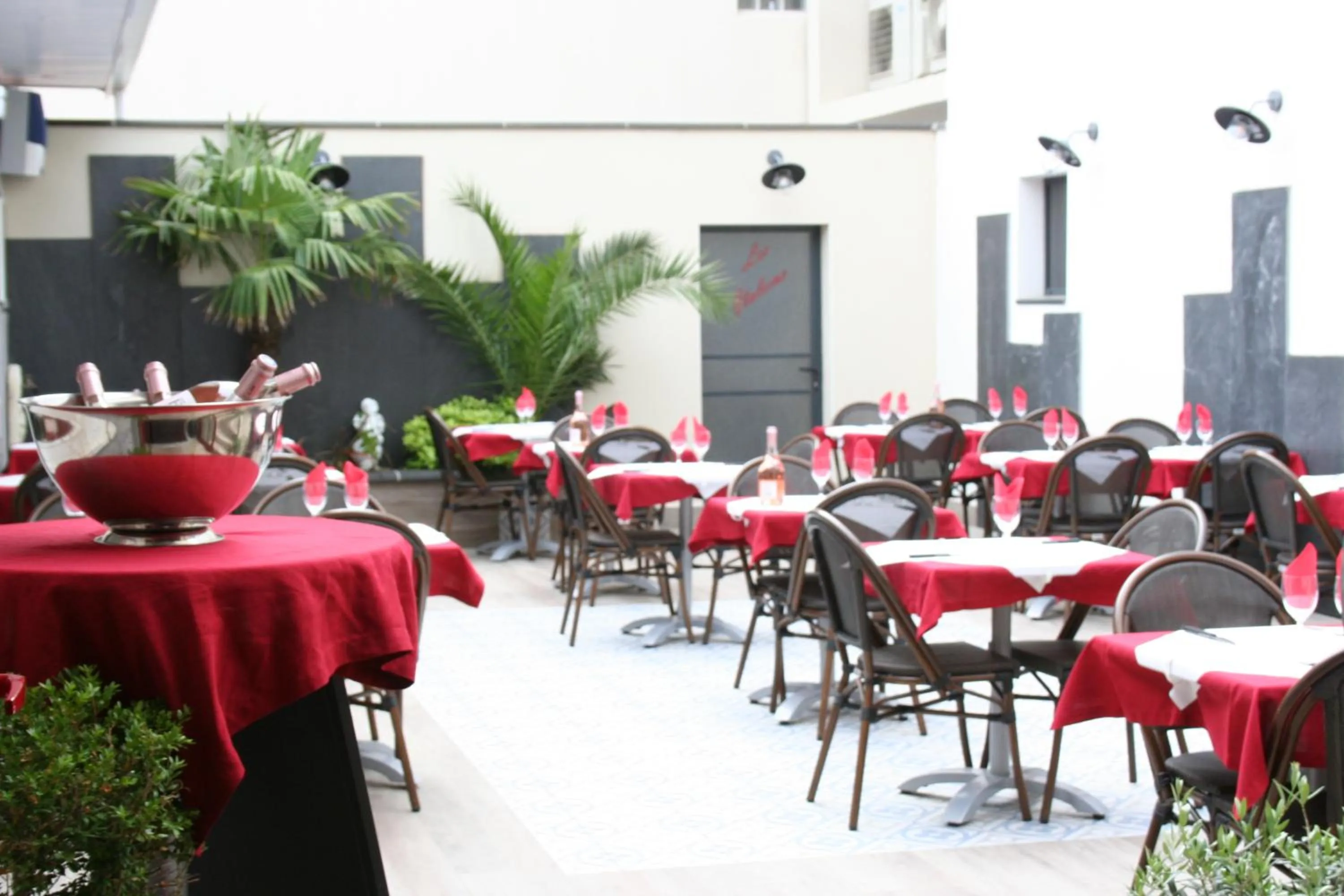 Balcony/Terrace in Hôtel Les Italiens