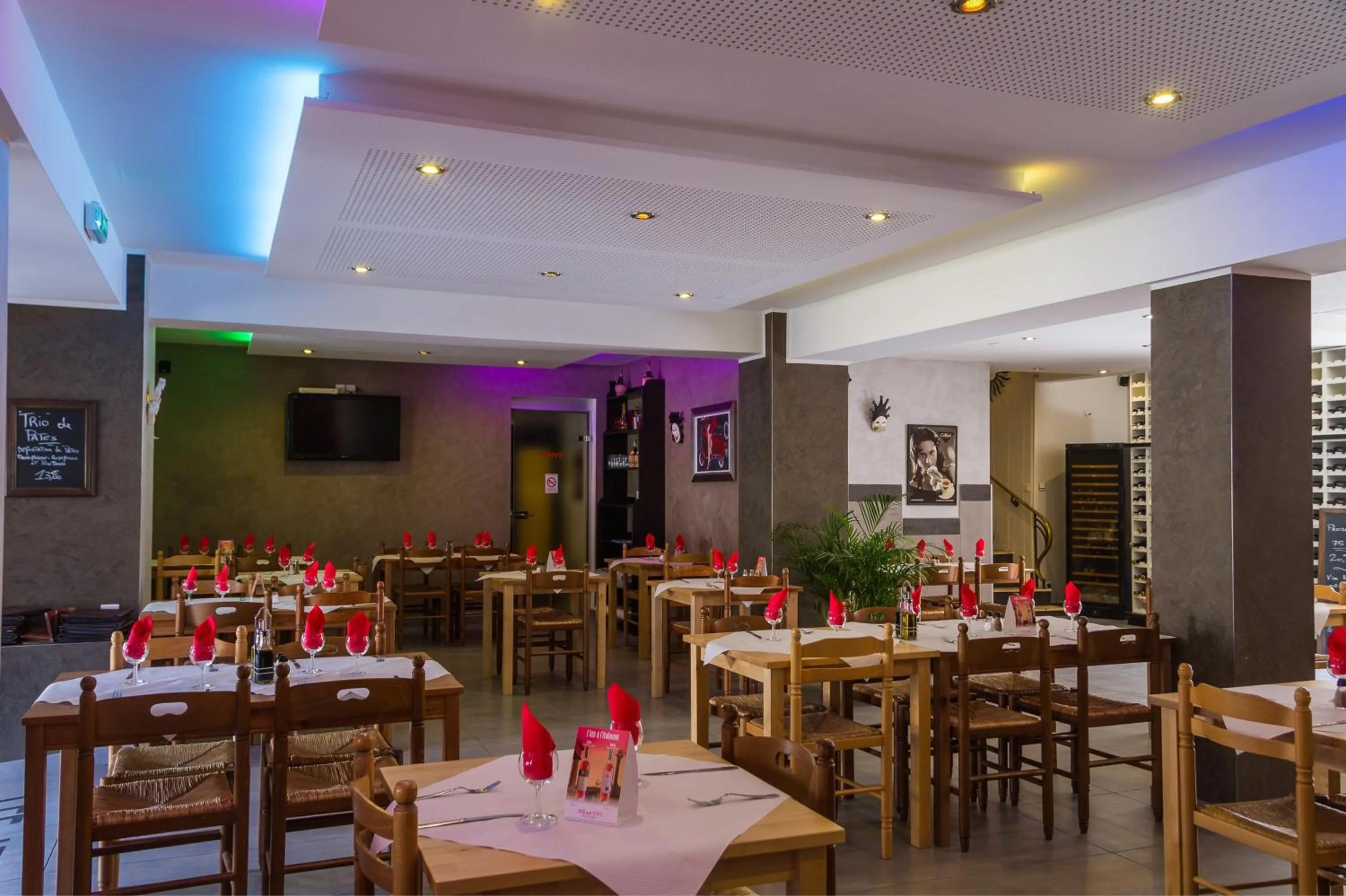 Restaurant/places to eat in Hôtel Les Italiens