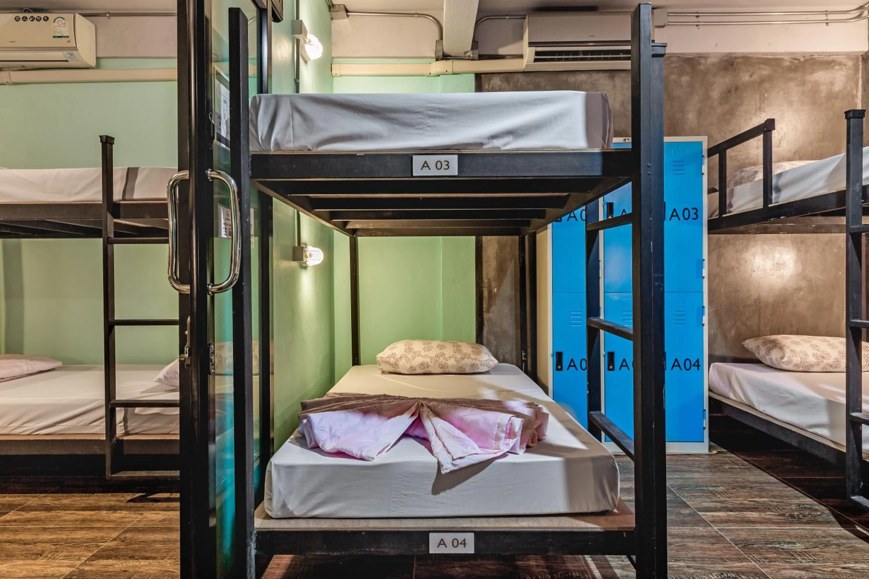 Bed in The Guest Hotel Krabi