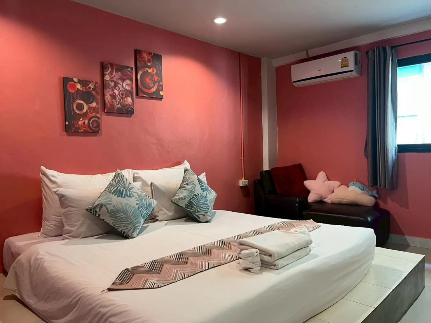 Bed in The Guest Hotel Krabi