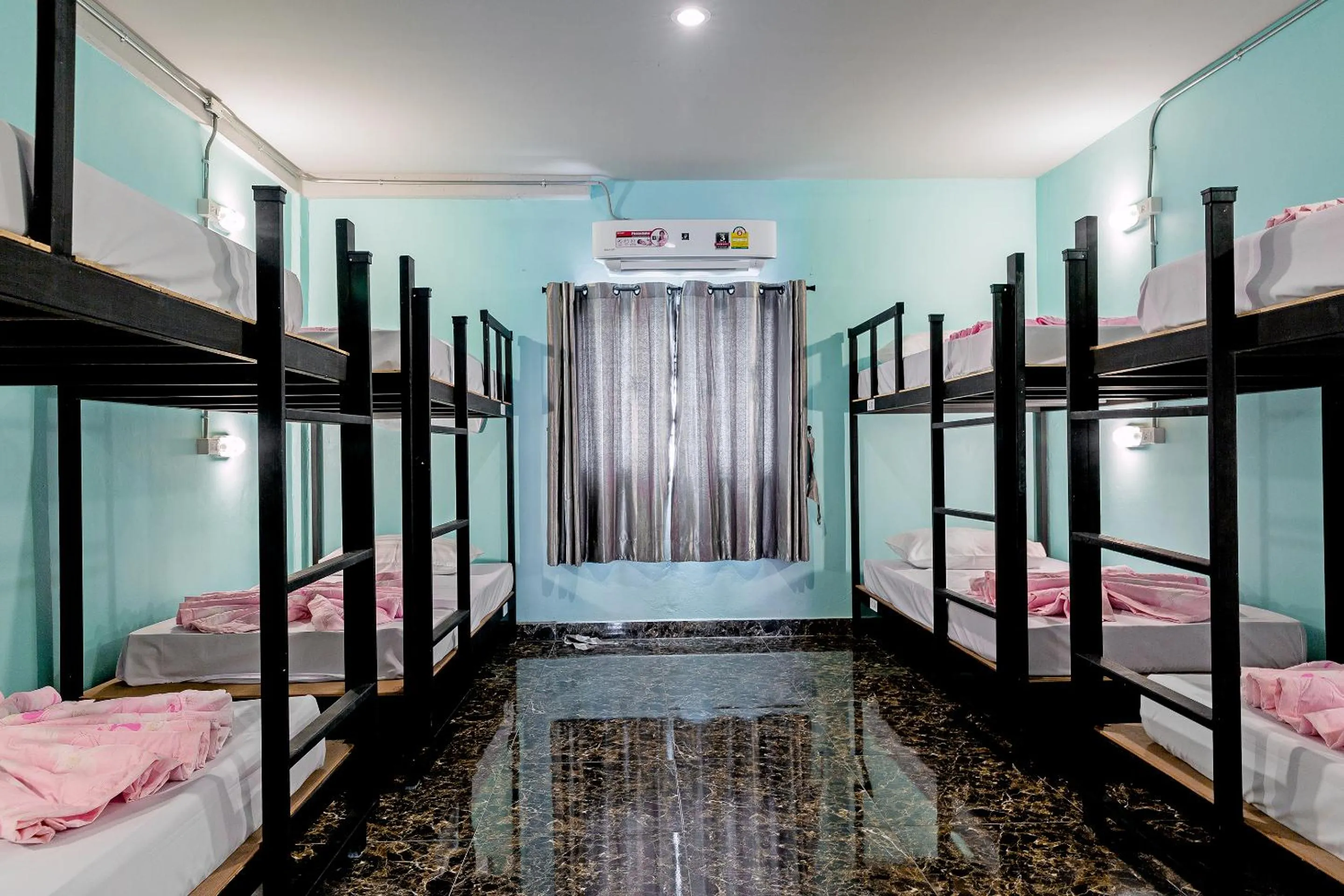 Bed in The Guest Hotel Krabi