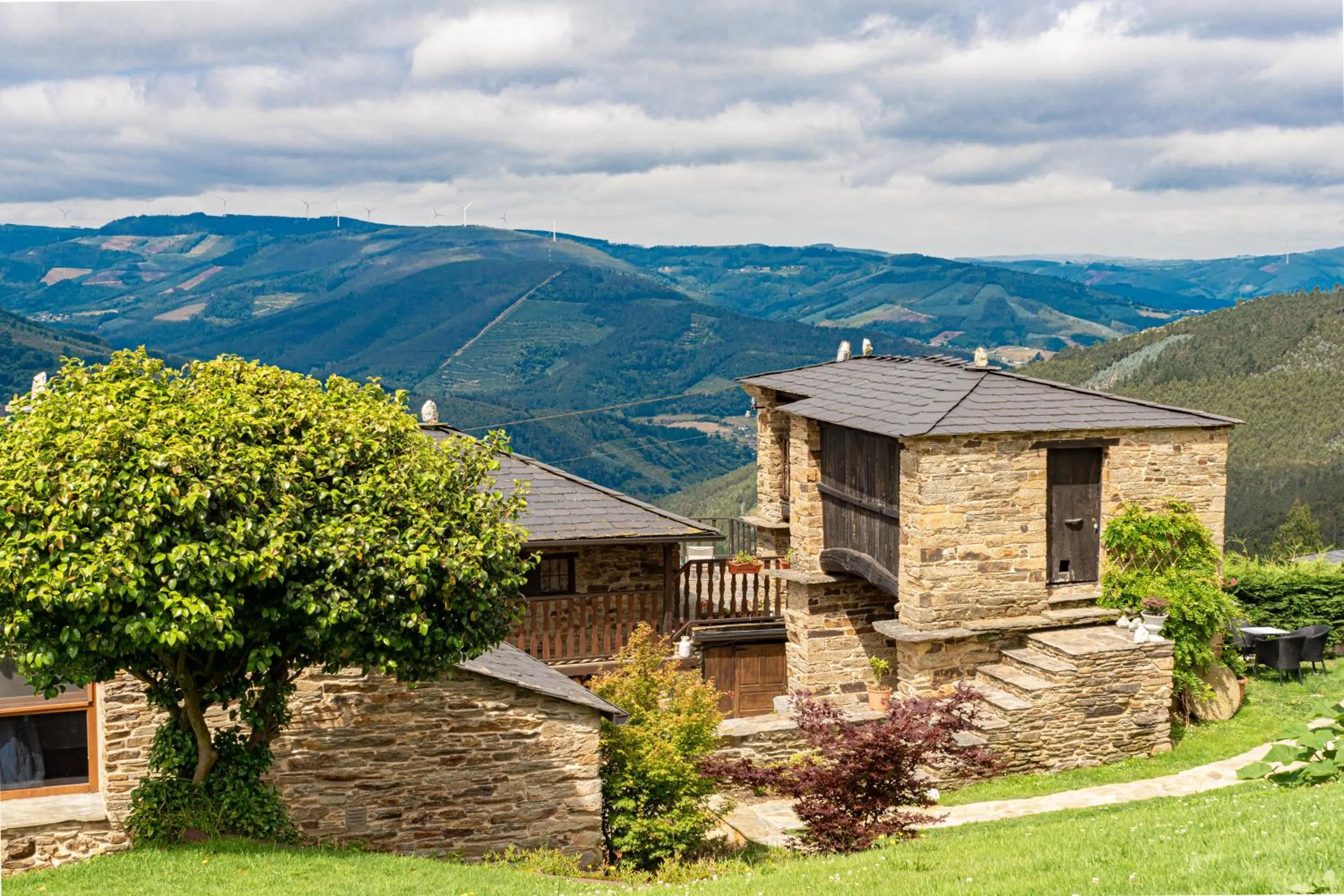 Property building in Complejo Rural Lar de Vies