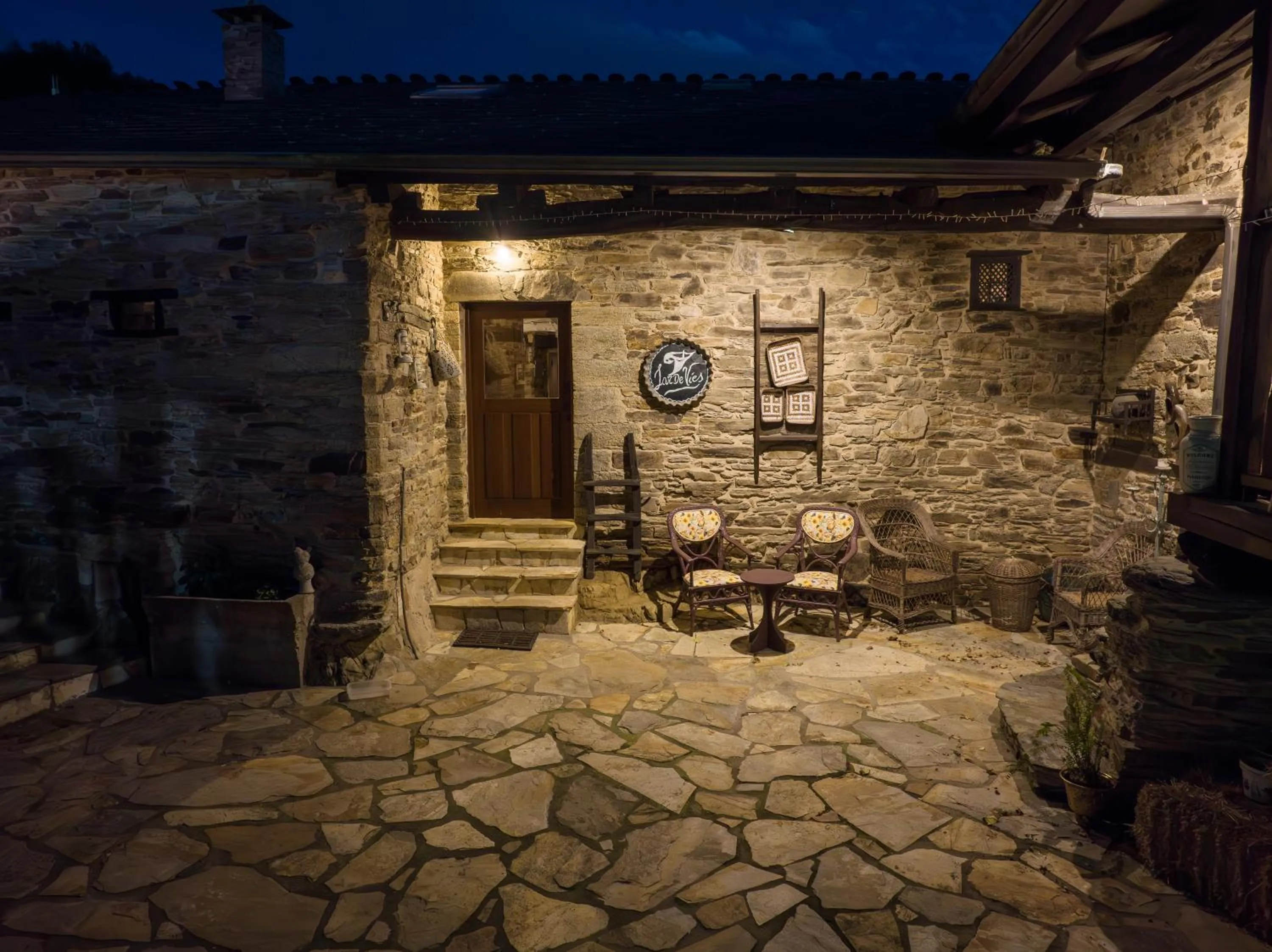 Night in Complejo Rural Lar de Vies