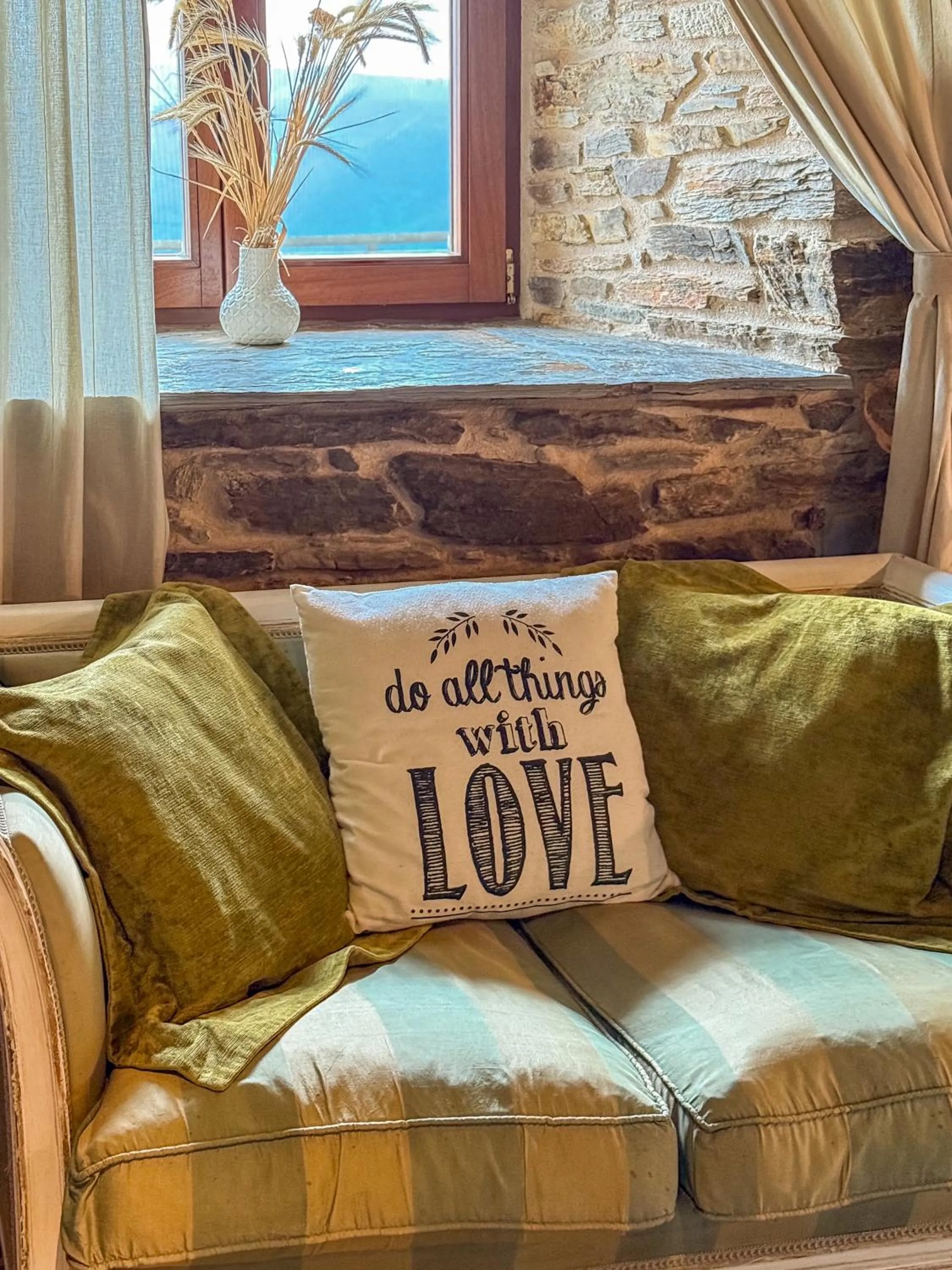Living room in Complejo Rural Lar de Vies