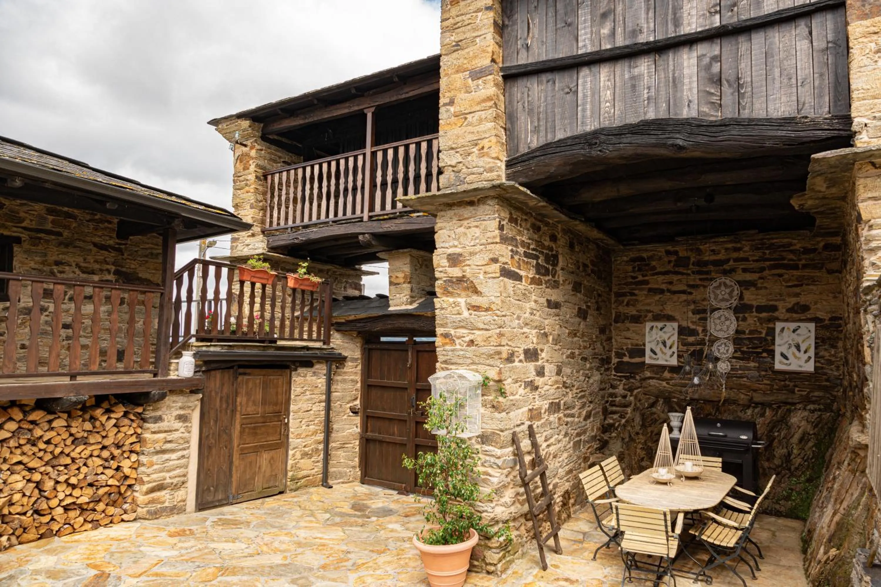 Property building in Complejo Rural Lar de Vies