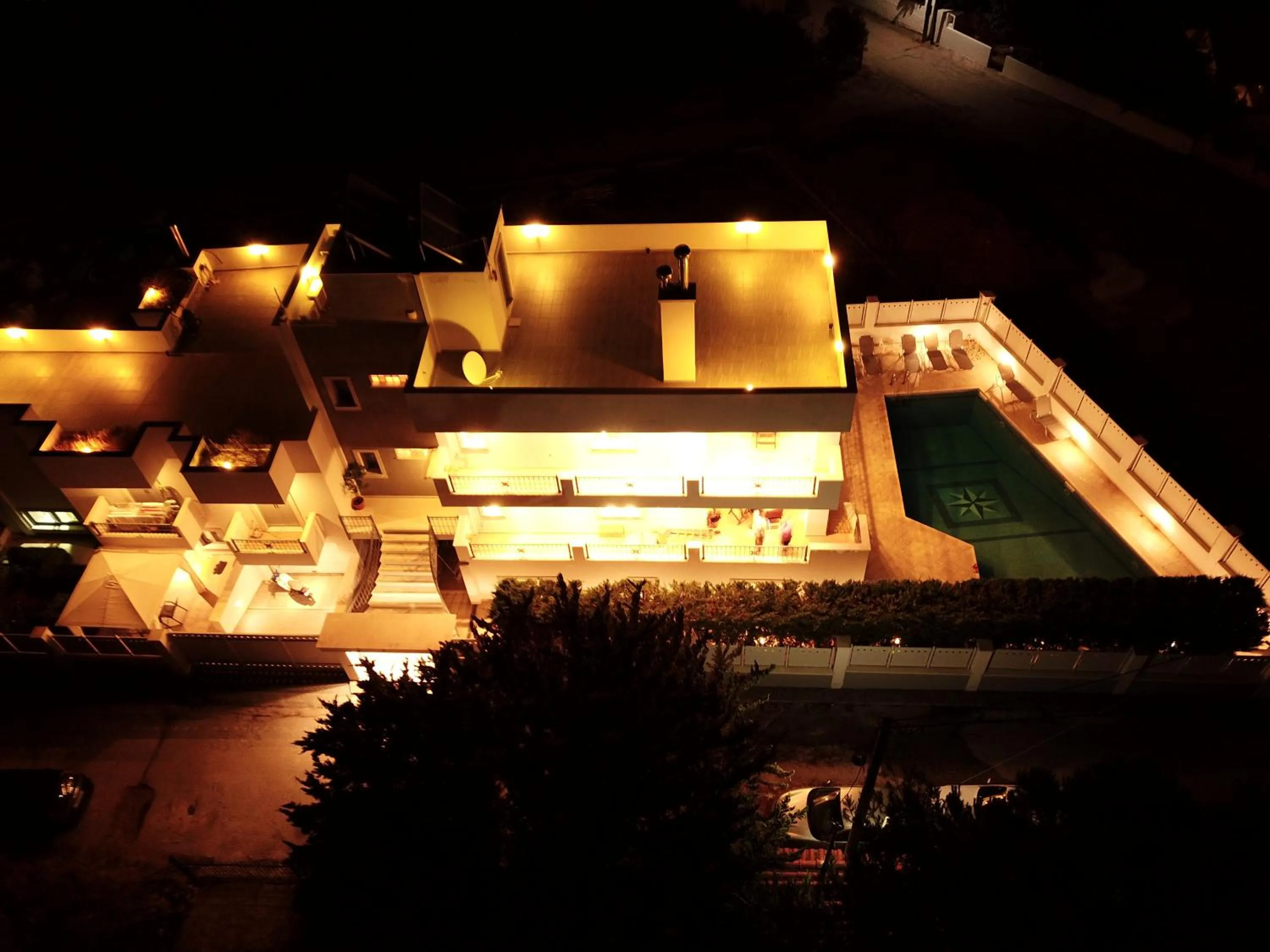 Bird's eye view in Villa d'Irene-near athens airport , 200 meters from the beach davis