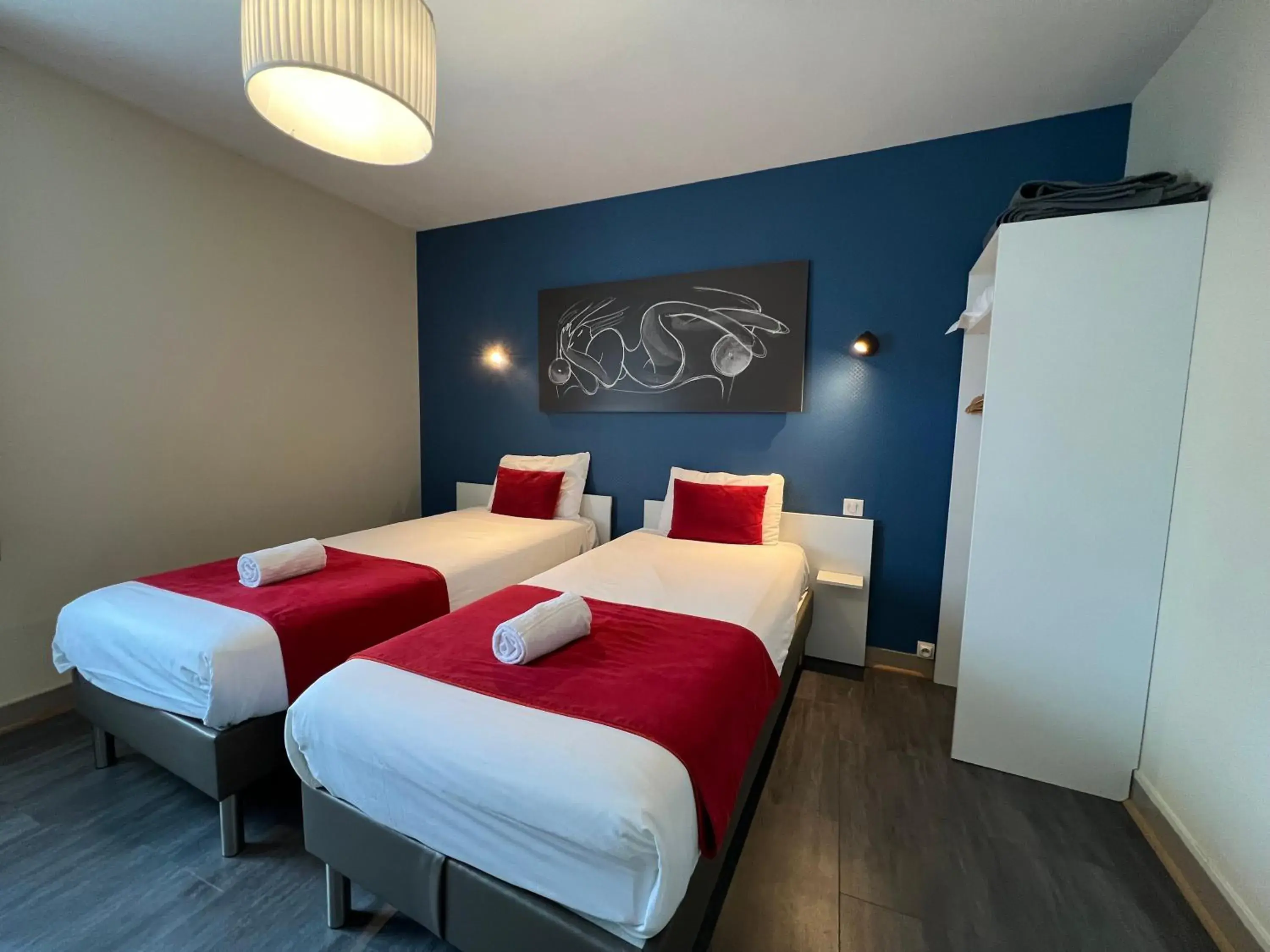 Twin Room in Brit Hotel du Parc Niort Centre-Parking gratuit Twin Room in Brit Hotel du Parc Niort Centre-Parking gratuit