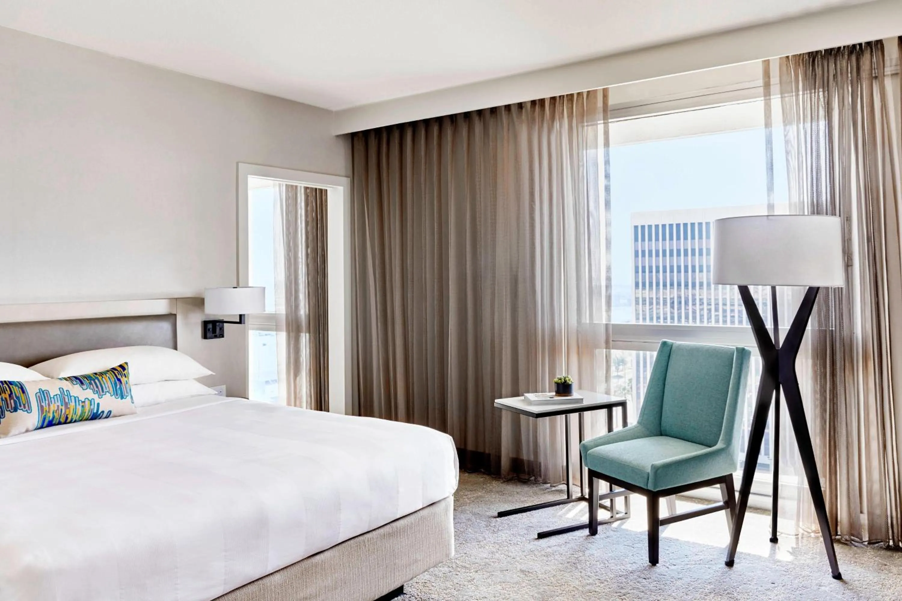 Bedroom, Bed in Los Angeles Airport Marriott