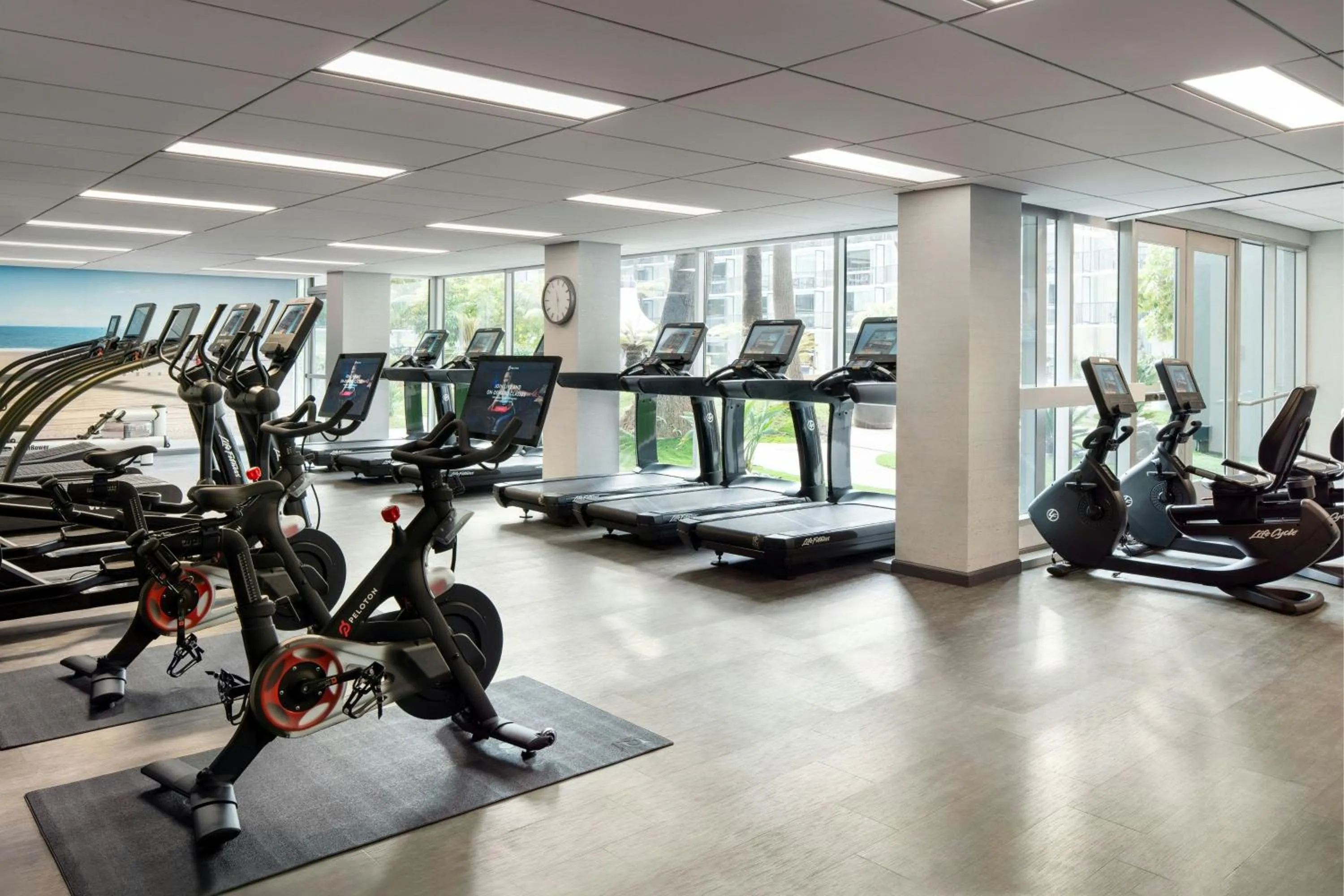 Fitness centre/facilities in Los Angeles Airport Marriott