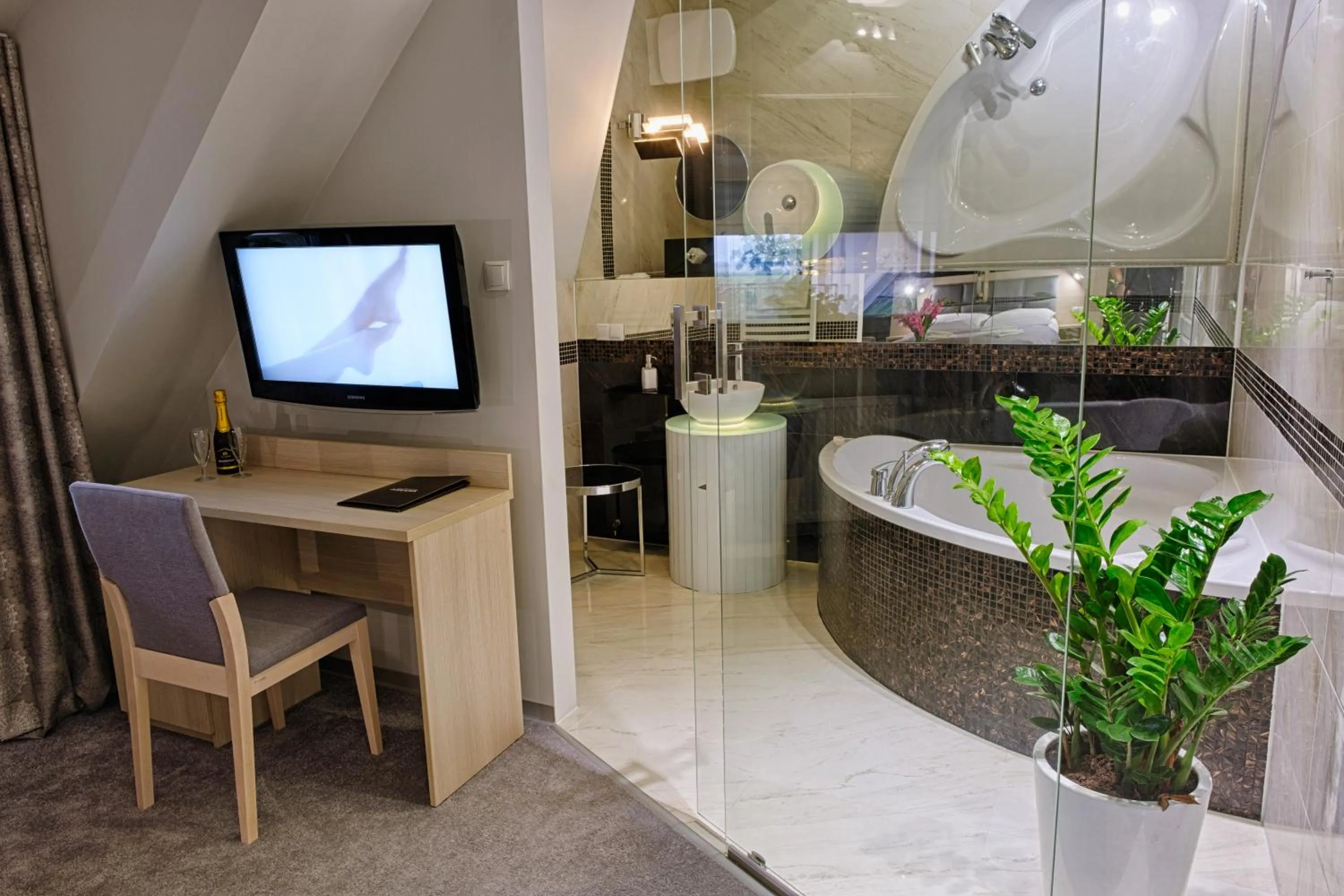 Toilet in Hotel Podjadek