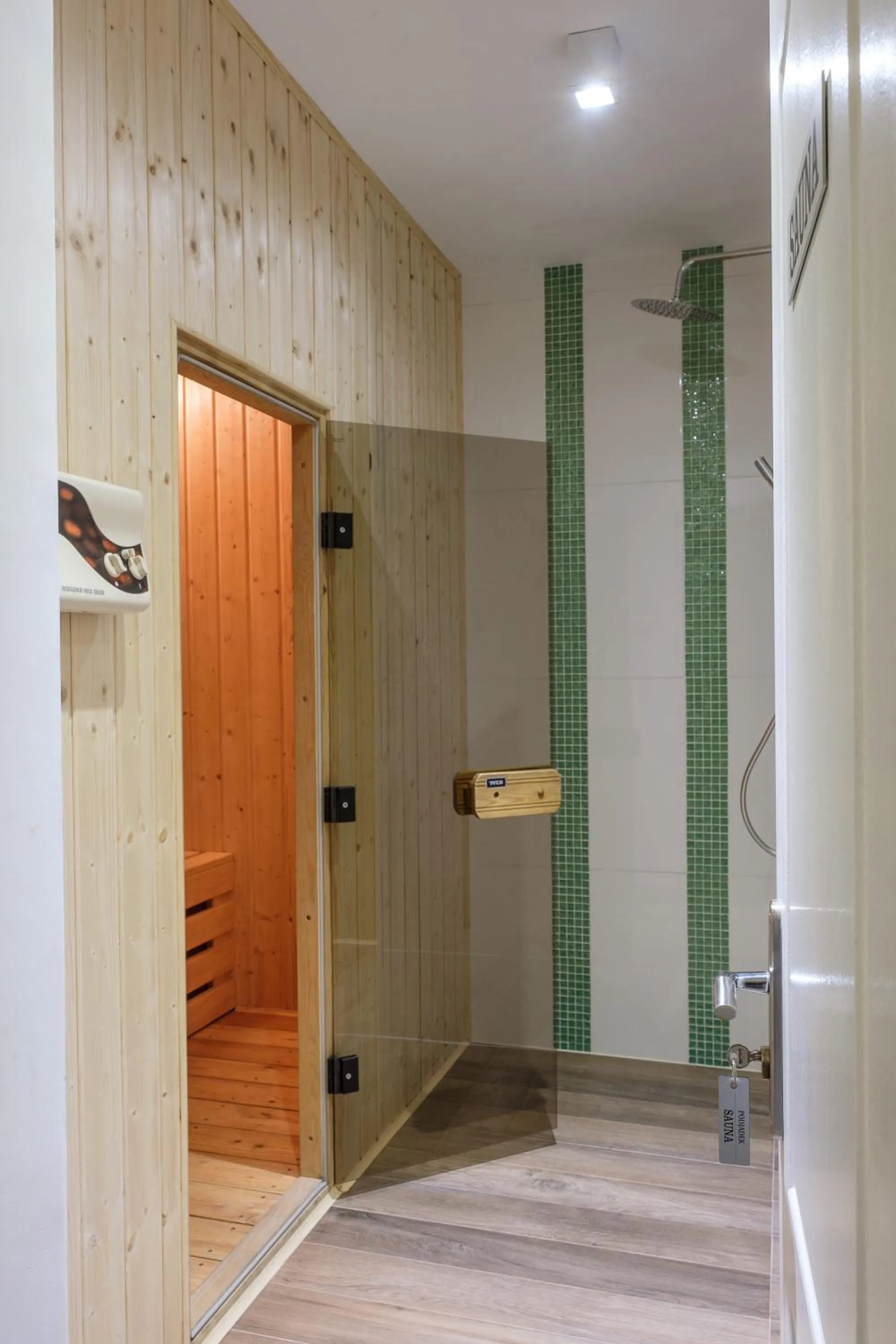 Shower in Hotel Podjadek