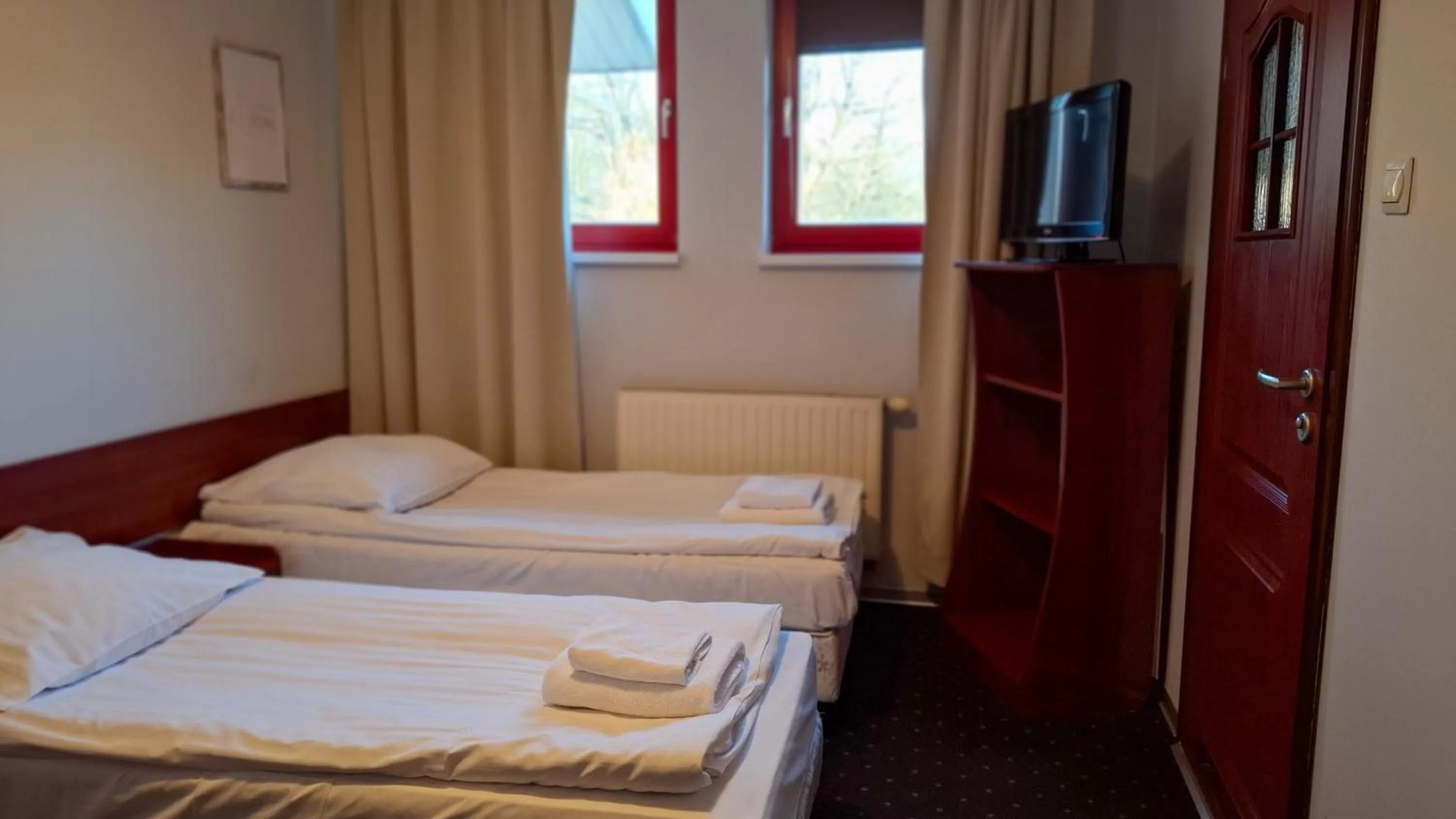 Restaurant/places to eat, Bed in Hotel Podjadek
