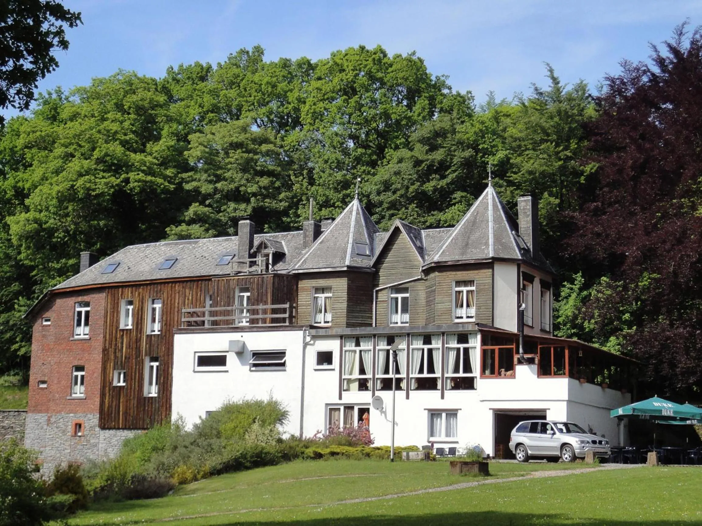 Facade/entrance in Parkhotel Villa des Effats Vielsalm