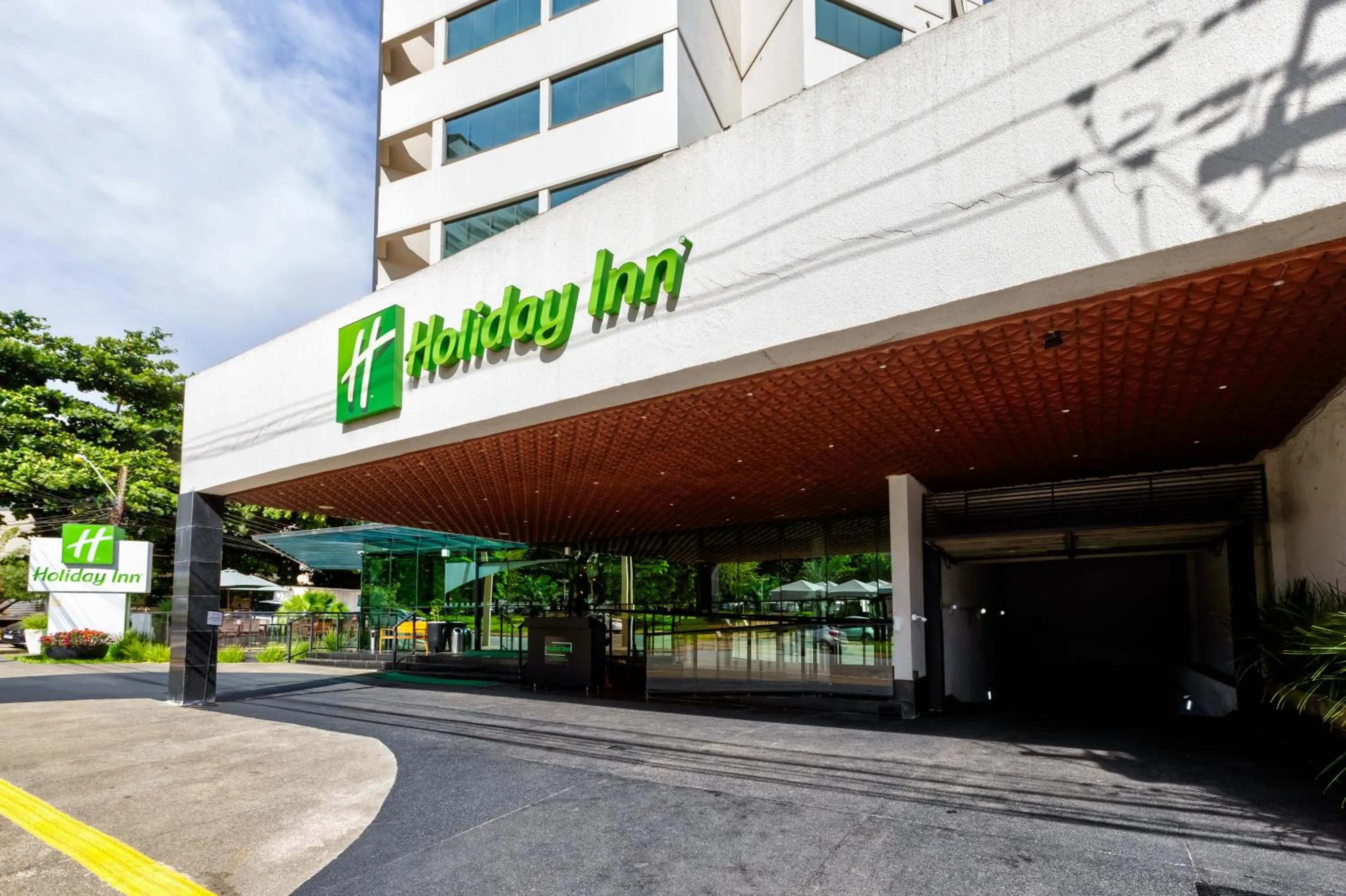 Facade/entrance in Holiday Inn - Goiania by IHG