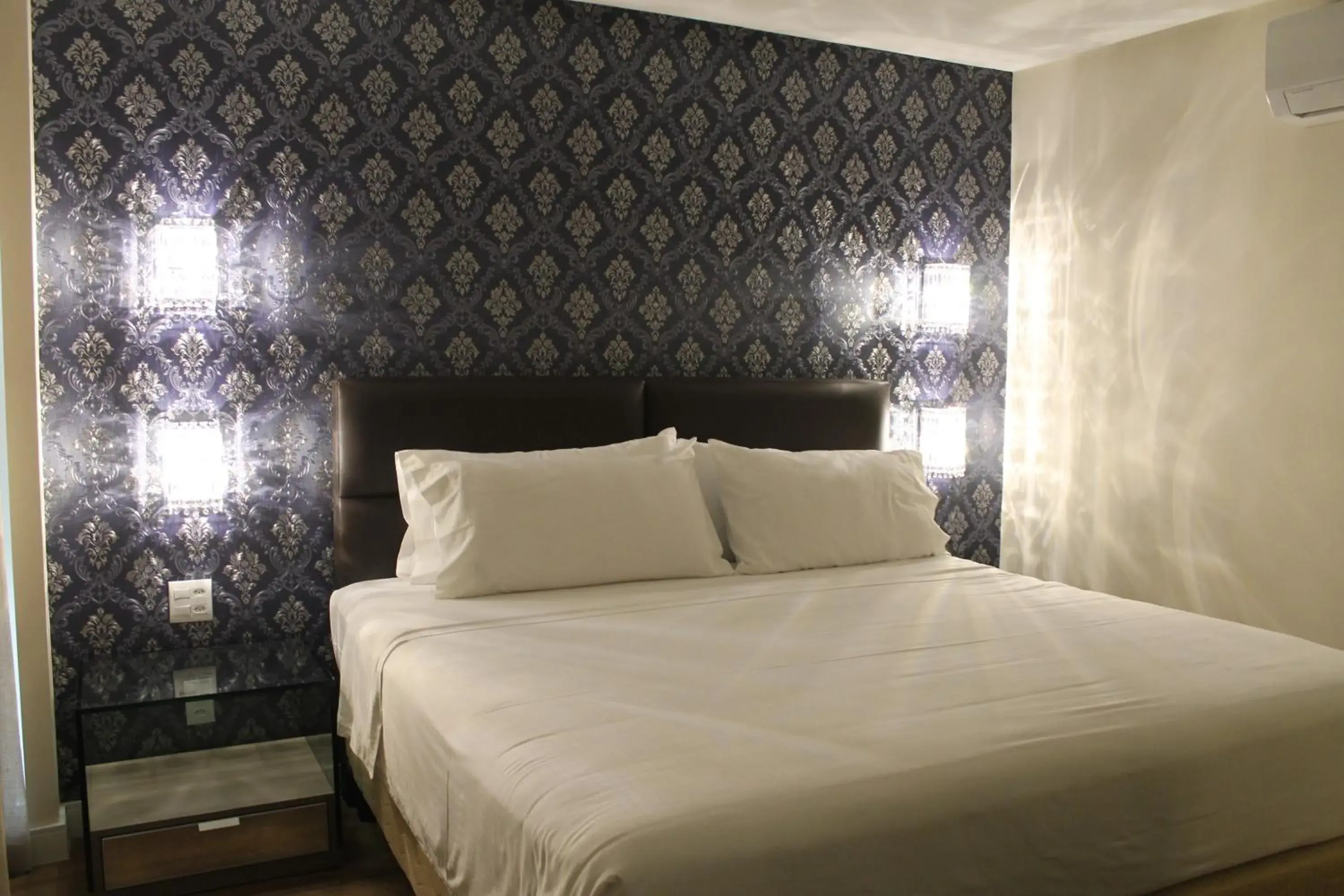 King Suite - single occupancy in Holiday Inn - Goiania, an IHG Hotel King Suite - single occupancy in Holiday Inn - Goiania, an IHG Hotel