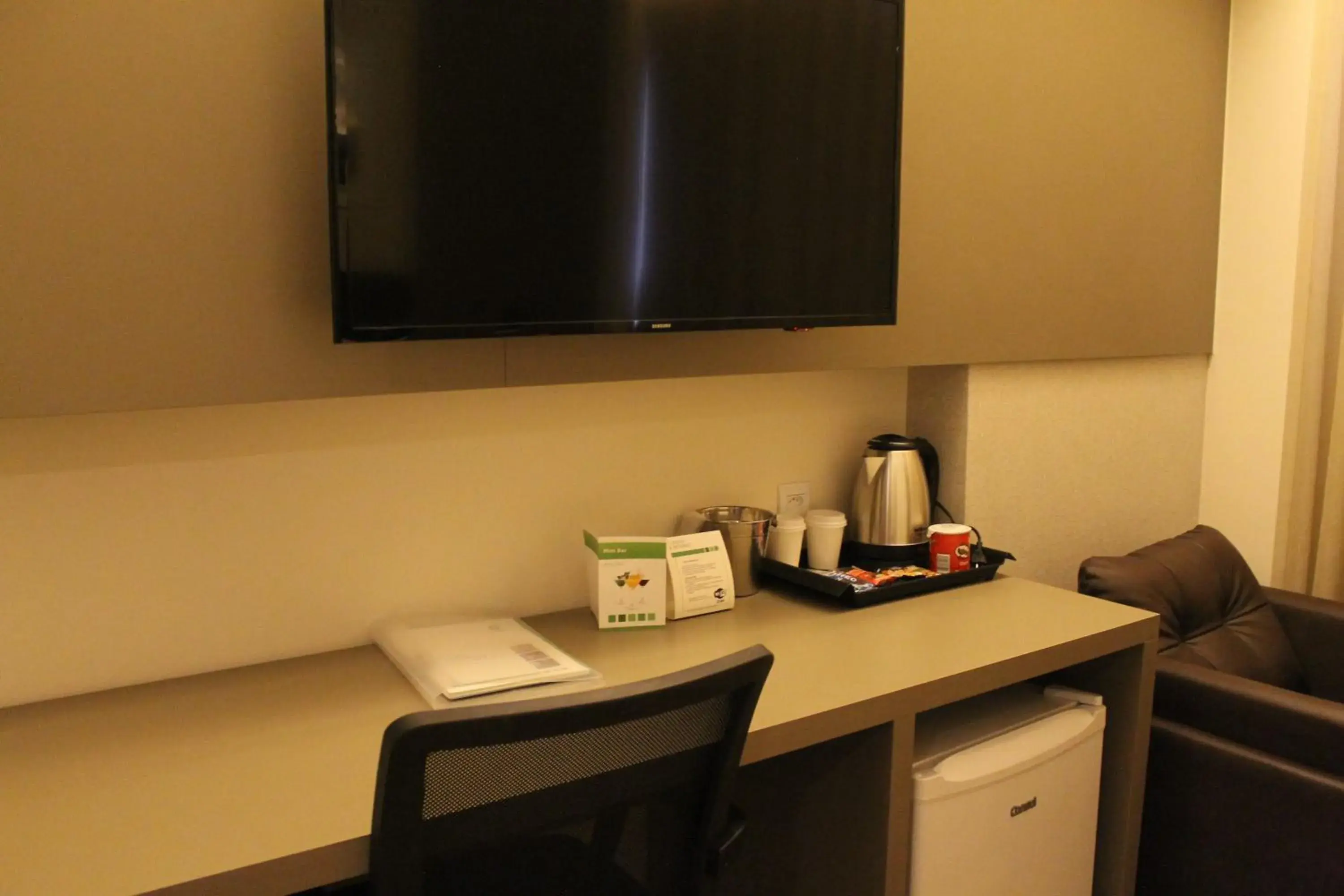 Standard King Room - single occupancy in Holiday Inn - Goiania, an IHG Hotel Standard King Room - single occupancy in Holiday Inn - Goiania, an IHG Hotel